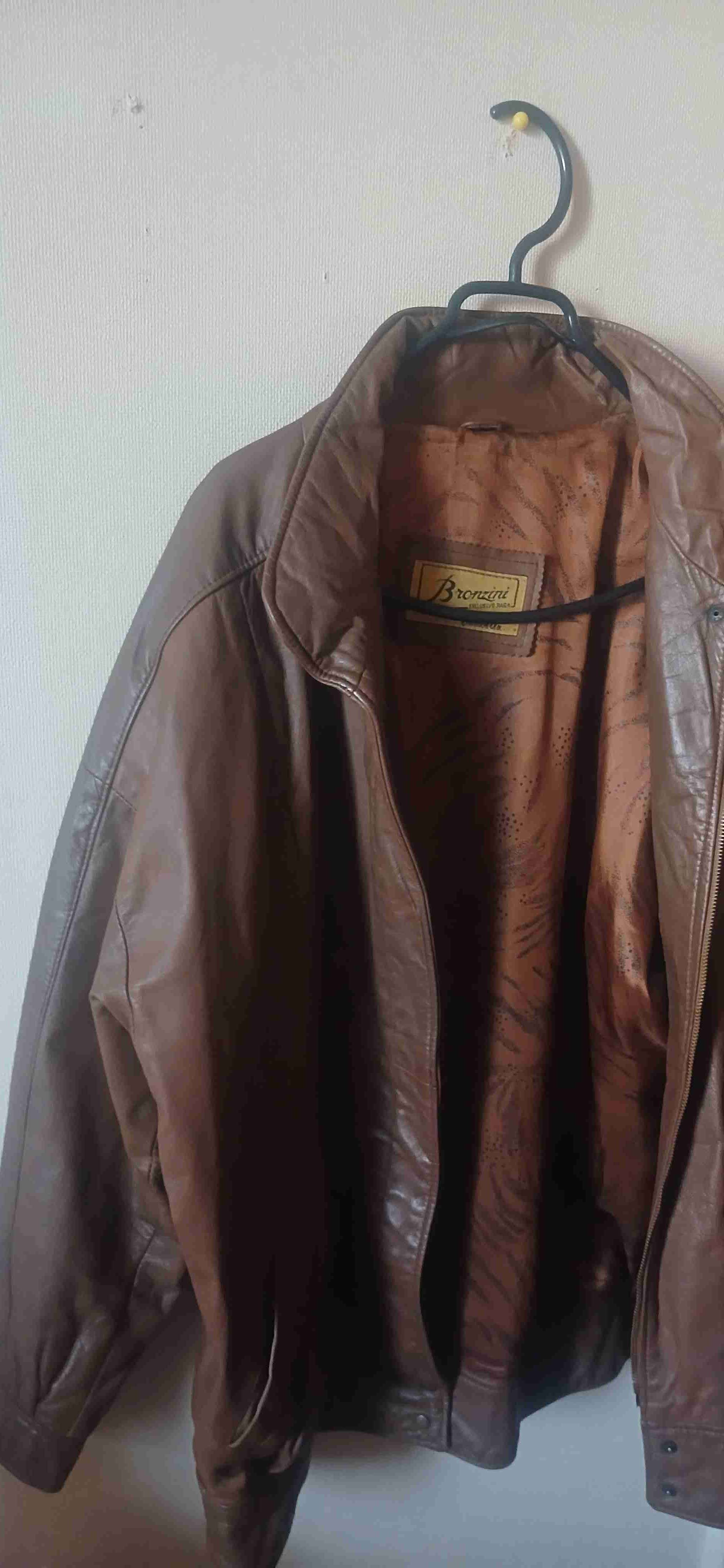 Chaqueta de cuero marrón - miniatura 2