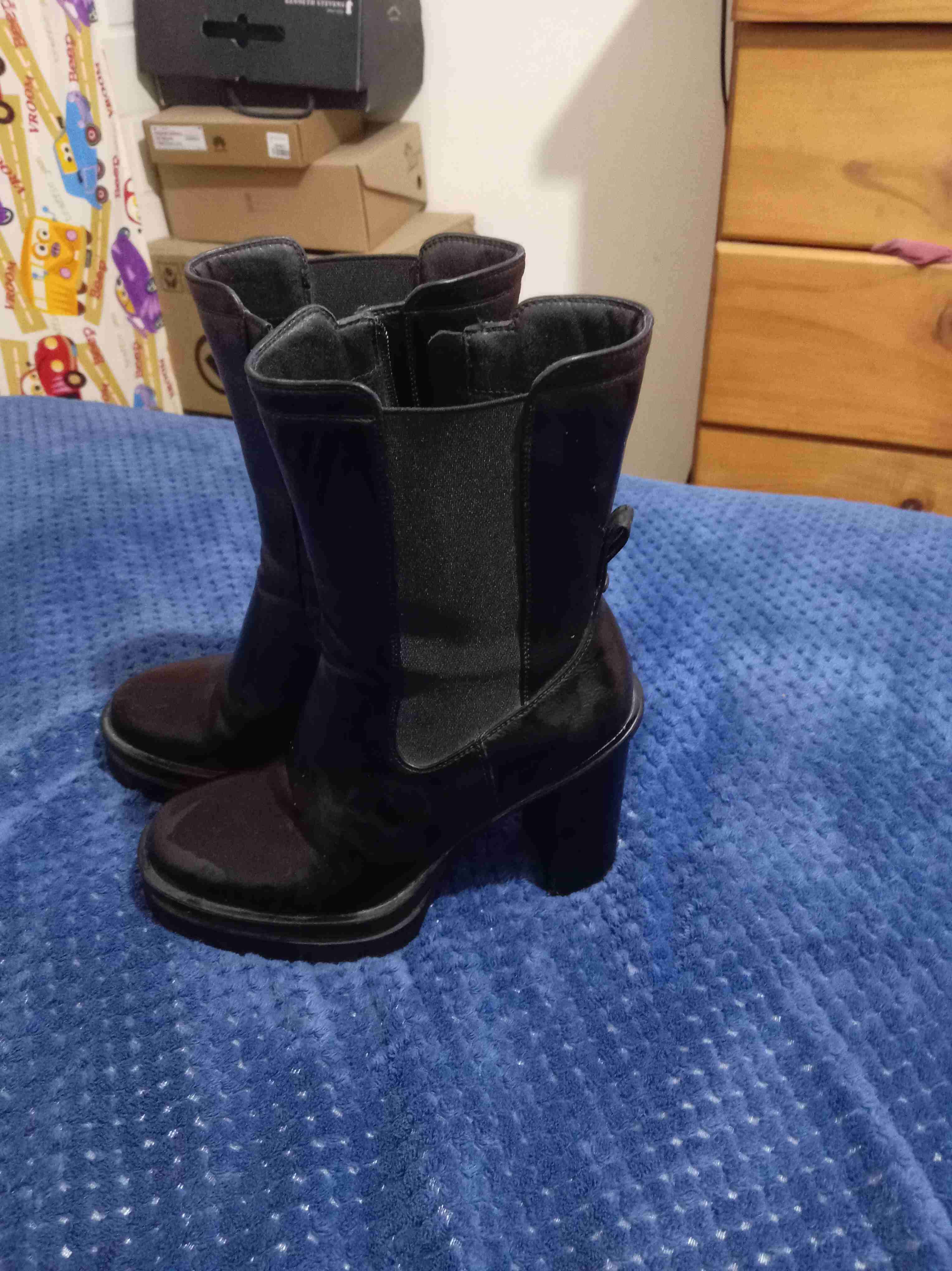 Botas negras con plataforma - miniatura 4