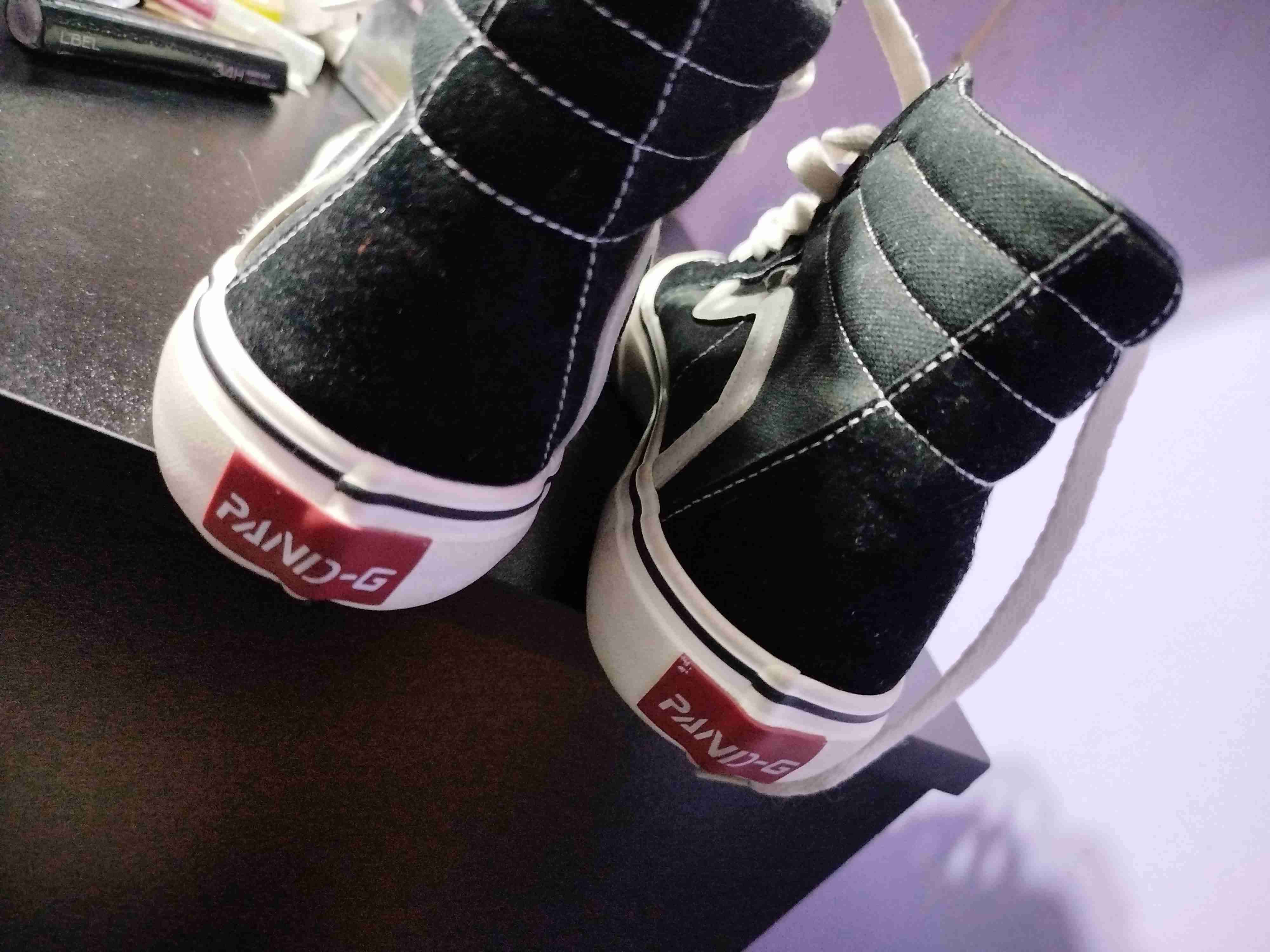 Zapatillas negras de caña alta estilo vans - miniatura 3