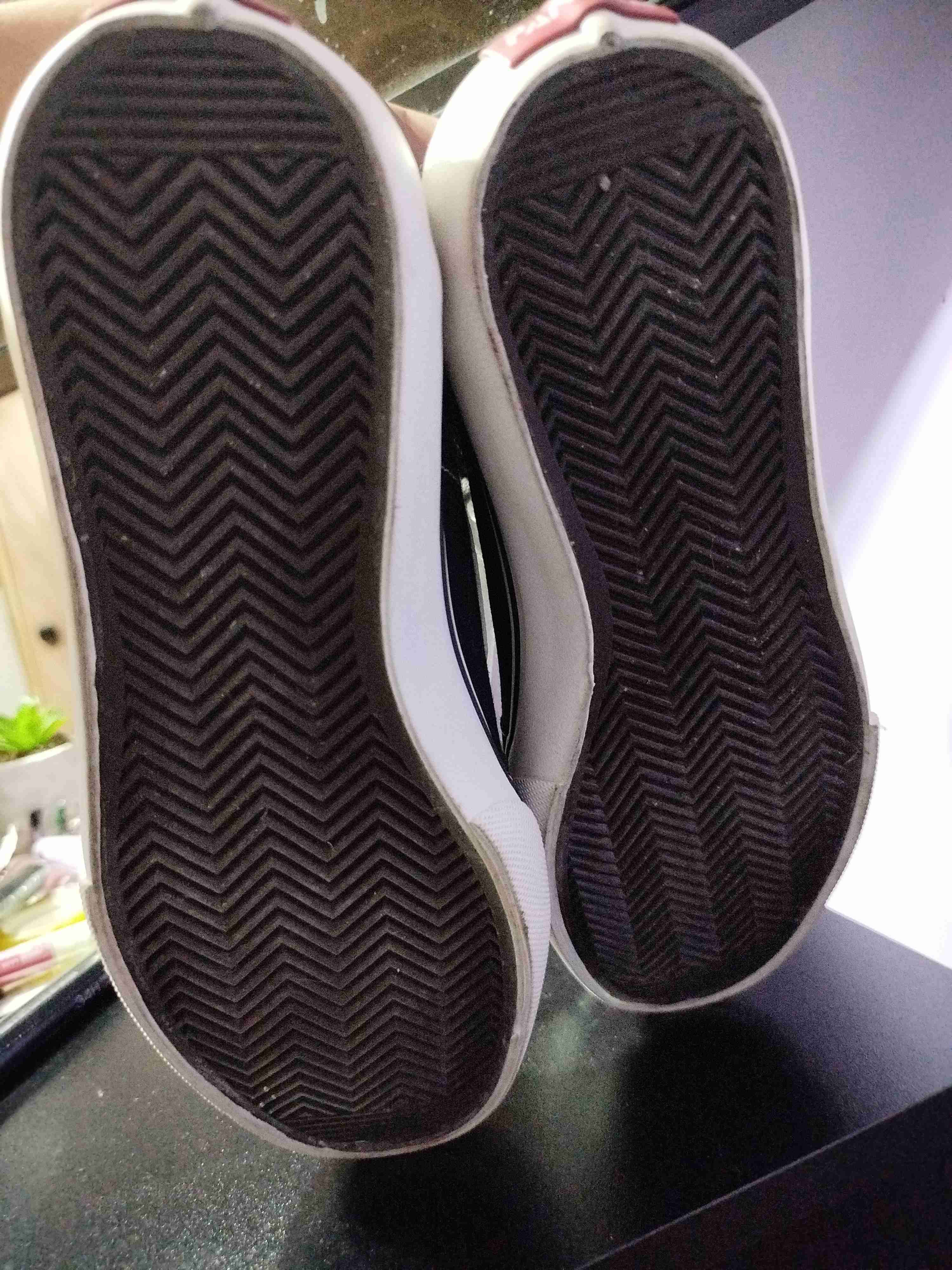 Zapatillas negras de caña alta estilo vans - miniatura 4