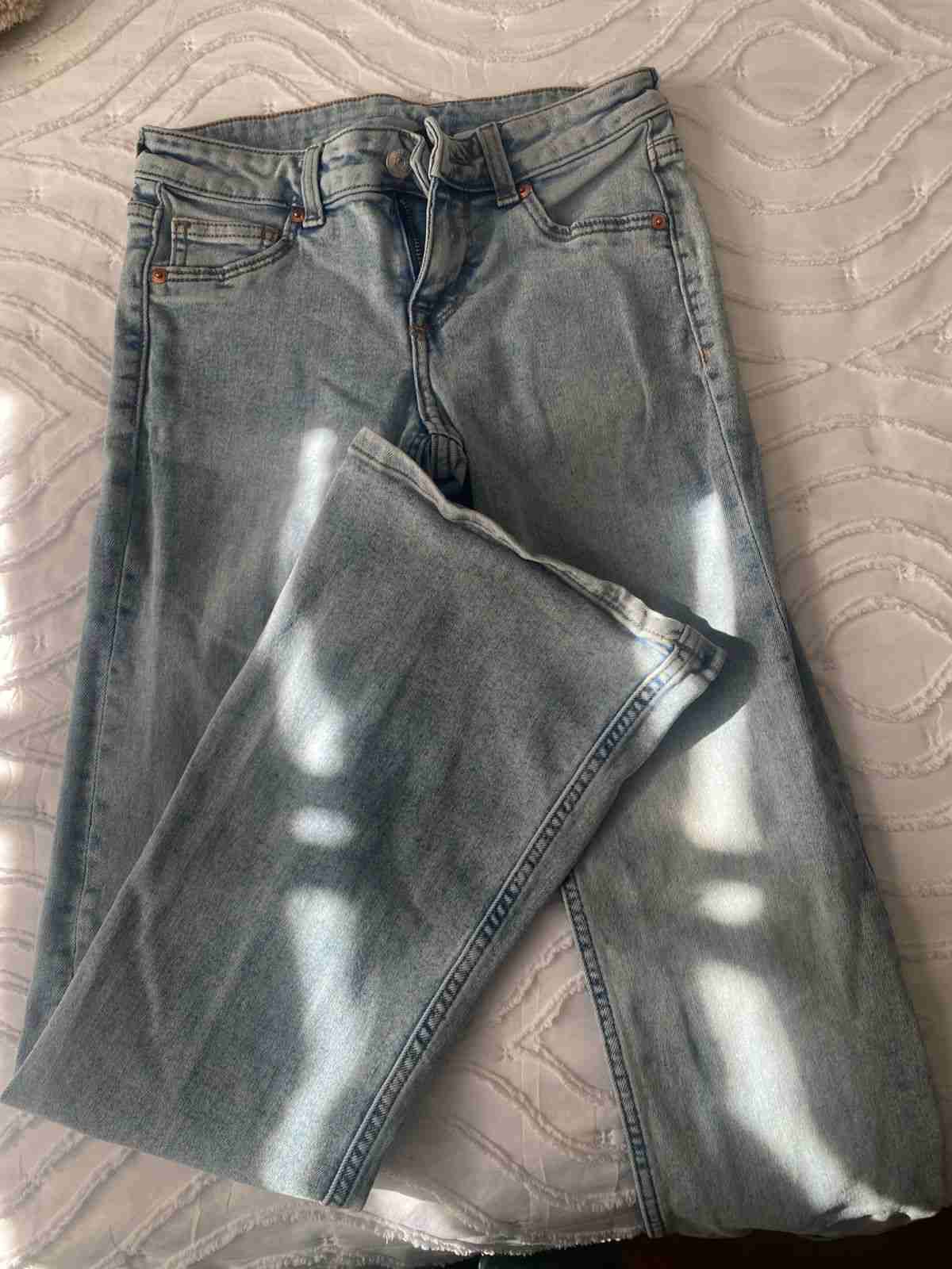 Flare jeans tiro bajo para mujer