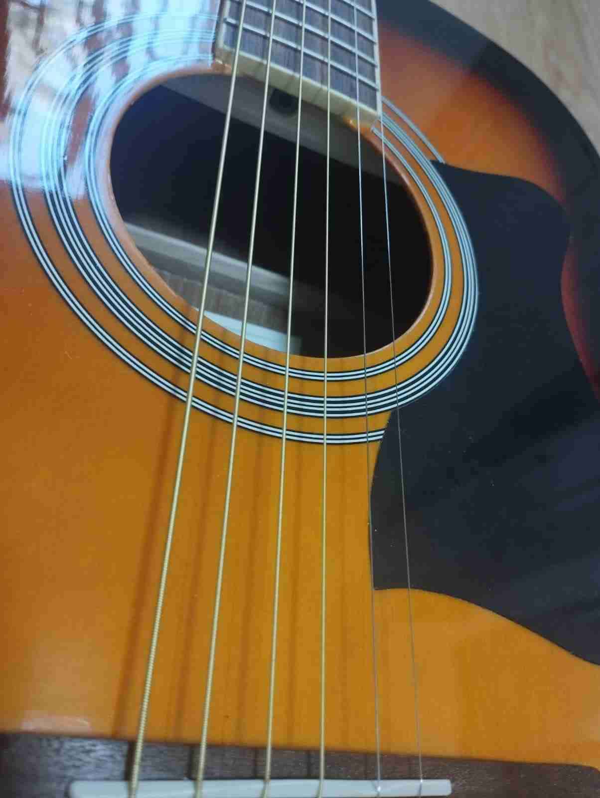 Guitarra acústica Ibanez sunburst - miniatura 2