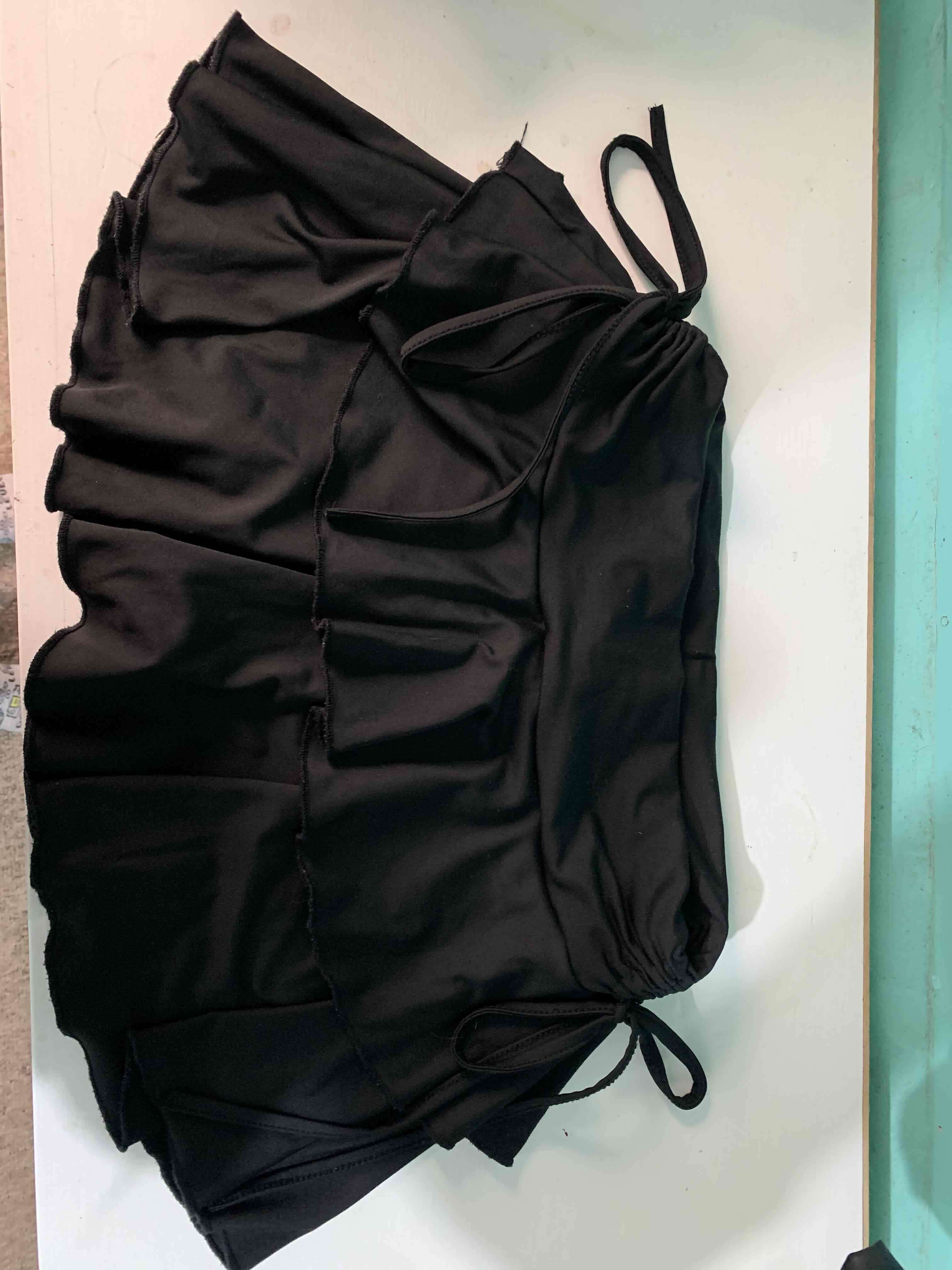 Falda negra con volantes talla s - miniatura 1