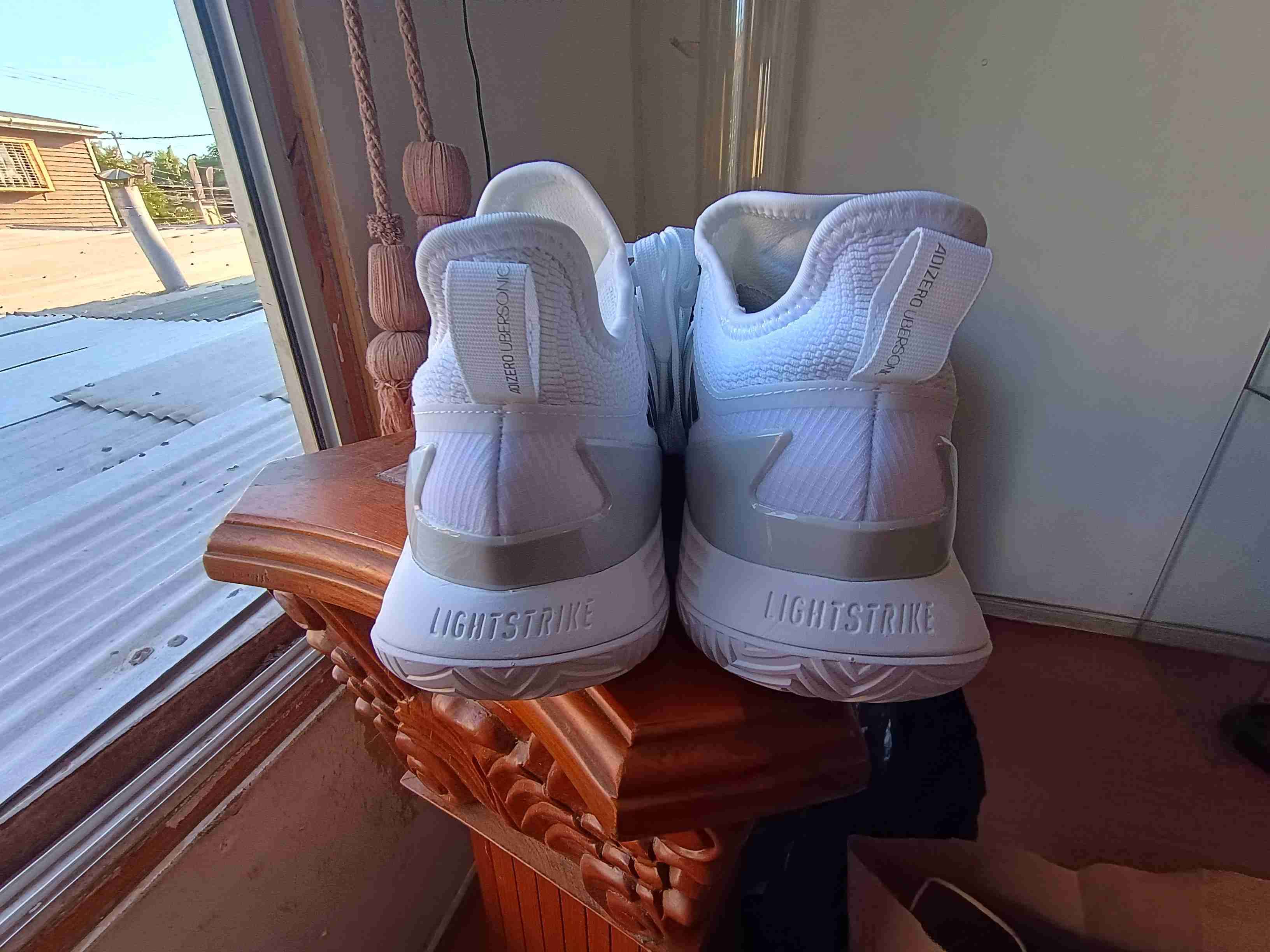 Zapatillas Adidas Adizero blancas - miniatura 2