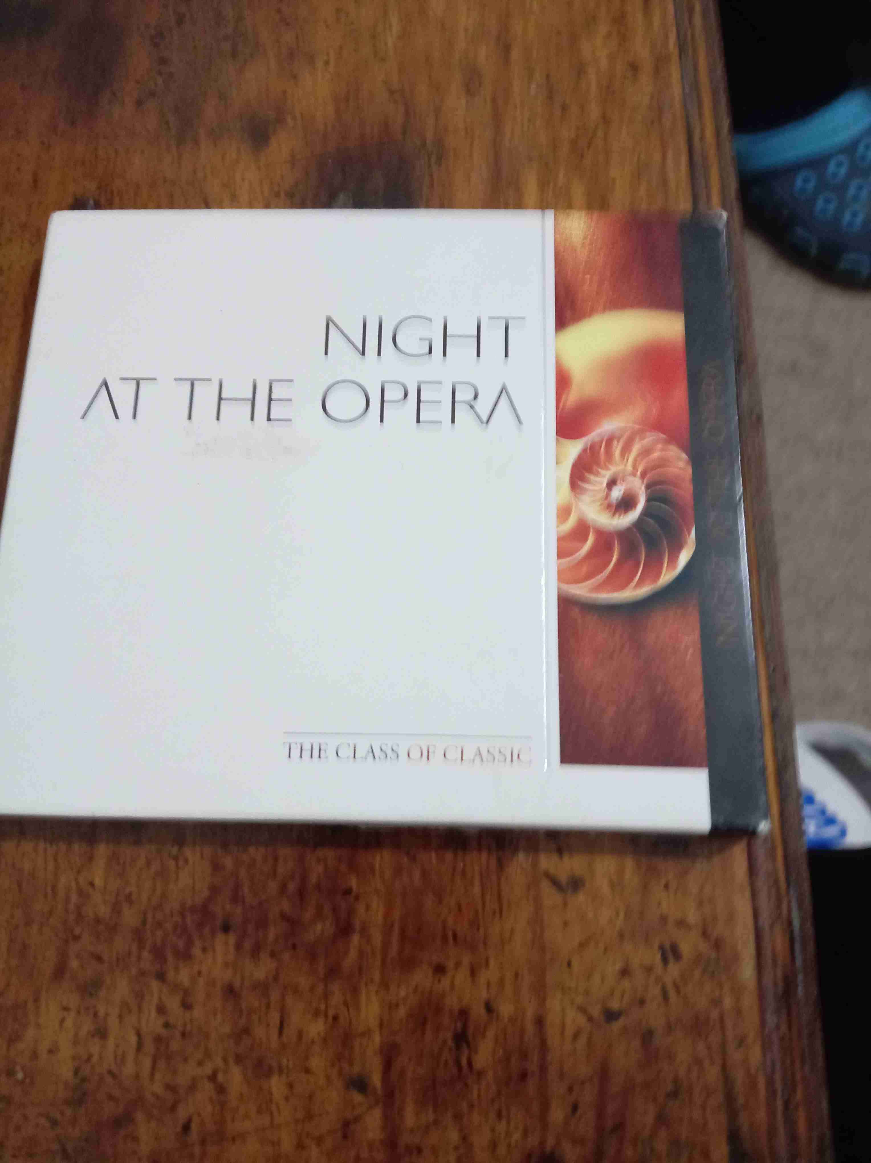 CD 'Night at the Opera' - miniatura 1