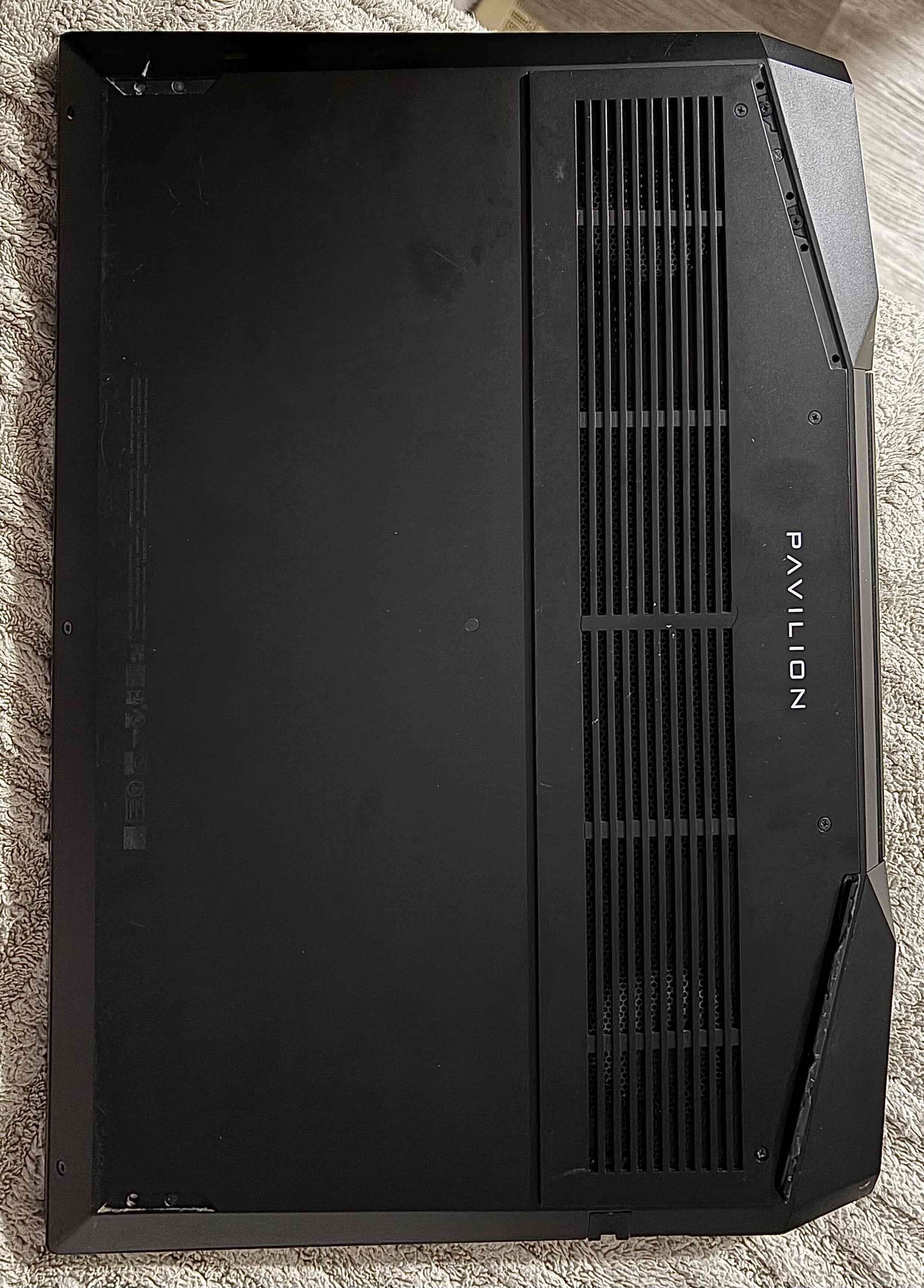 HP Pavilion Gaming Laptop - miniatura 4