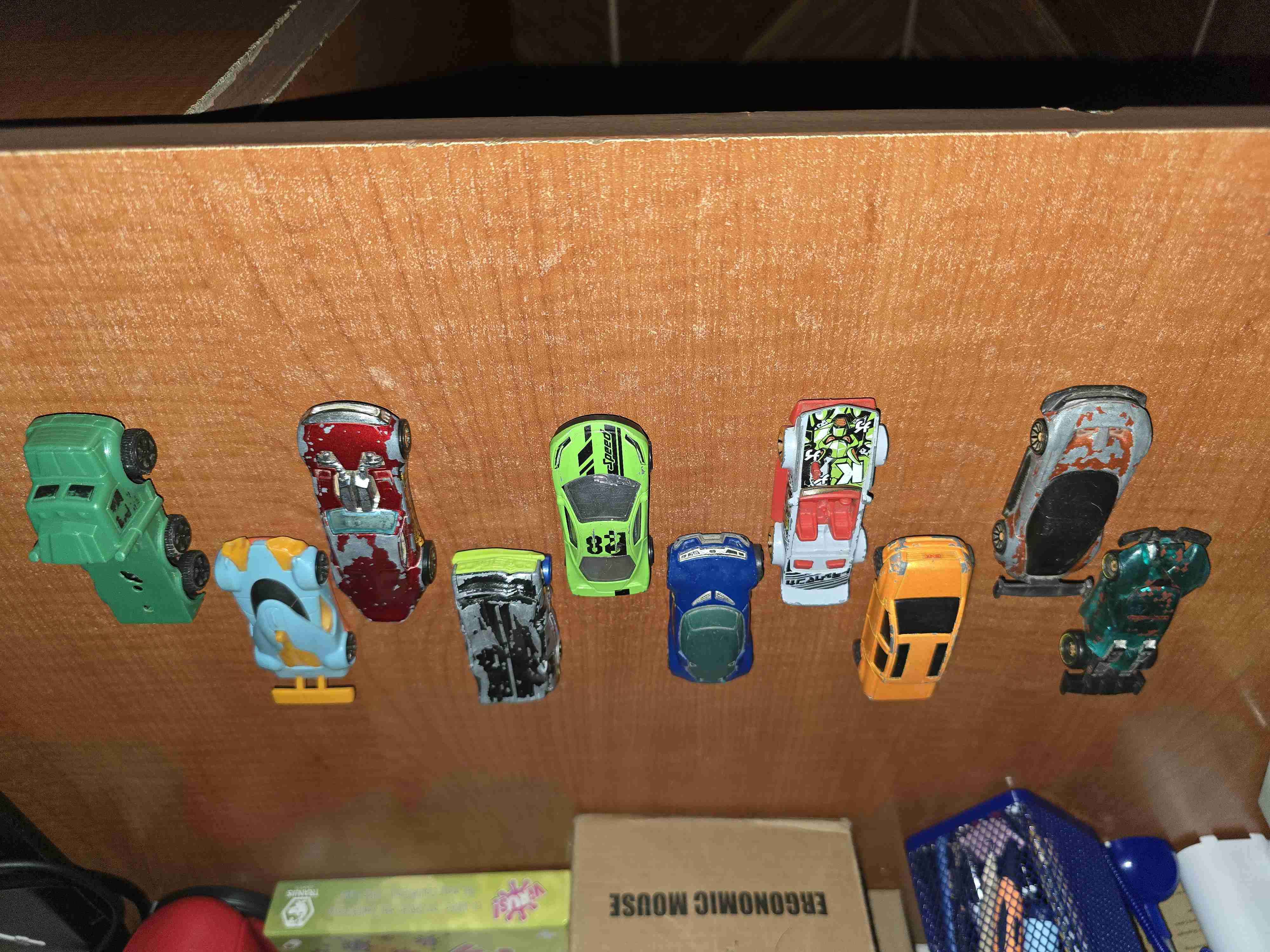 Colección de autos de juguete - miniatura 1