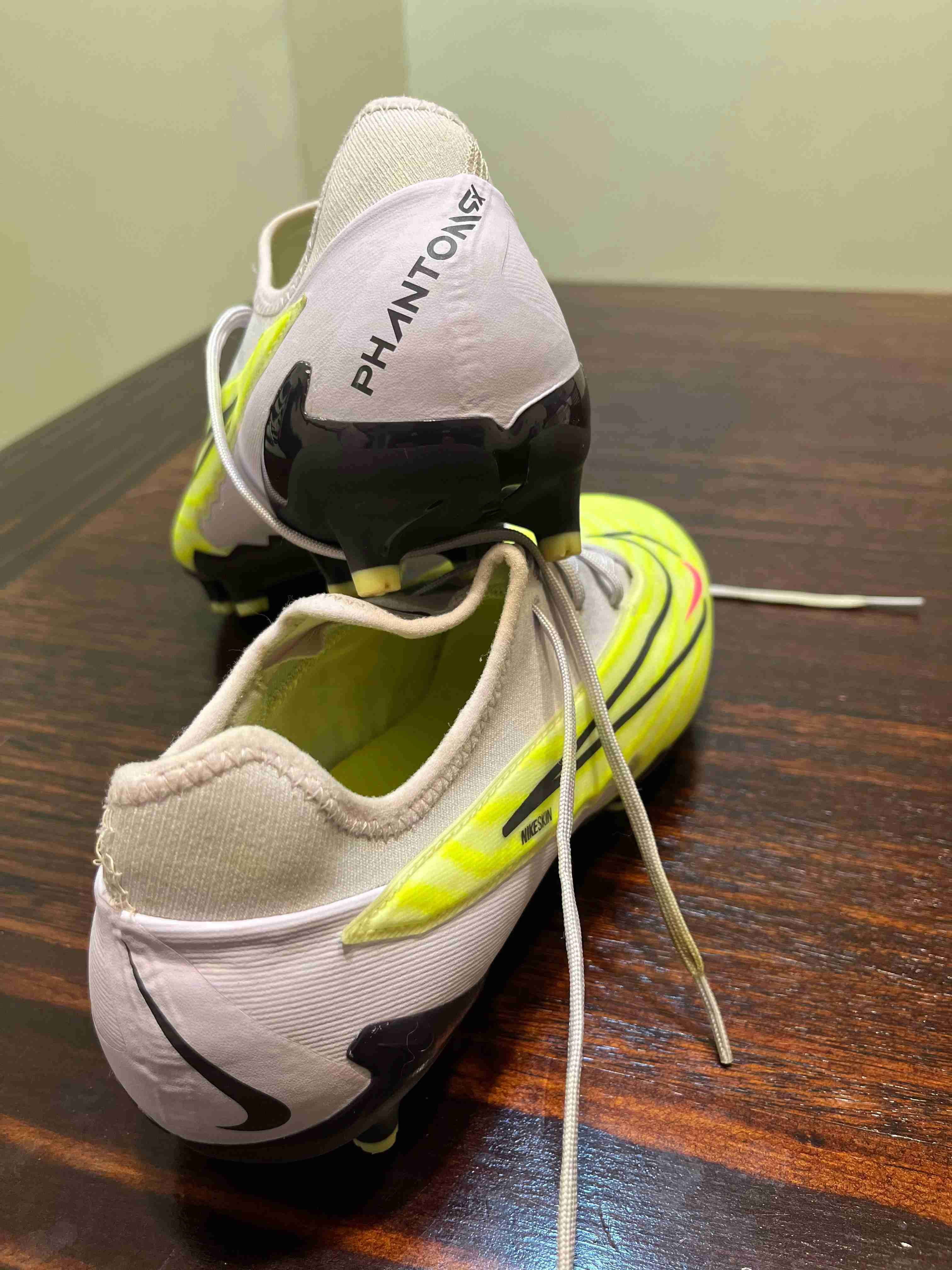 Zapatillas deportivas amarillas - miniatura 3