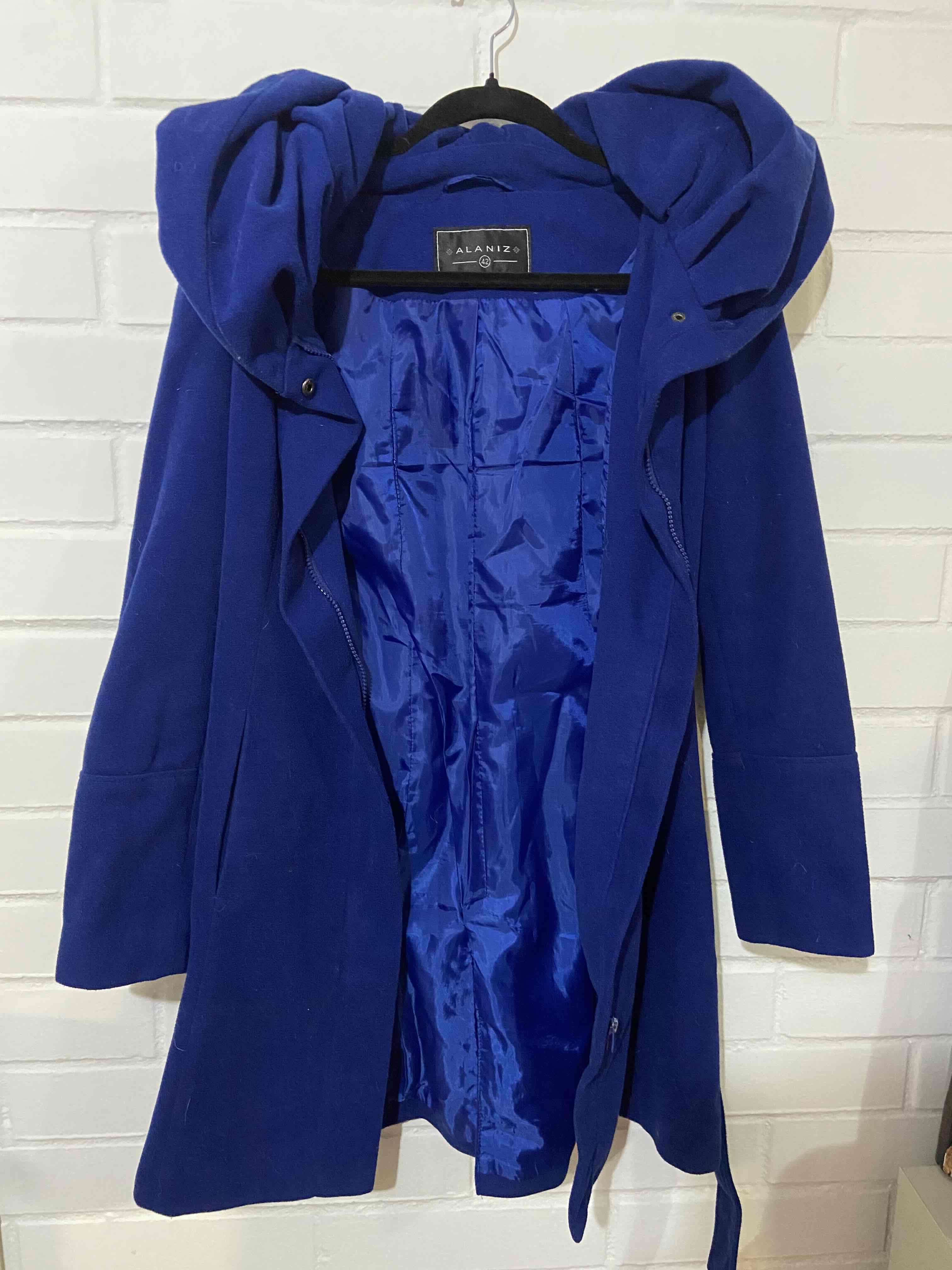 Abrigo azul con capucha Alaniz - miniatura 1