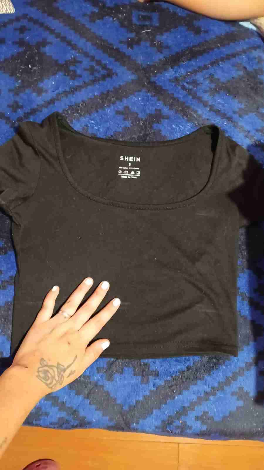 Polera negra SHEIN de algodón - miniatura 1