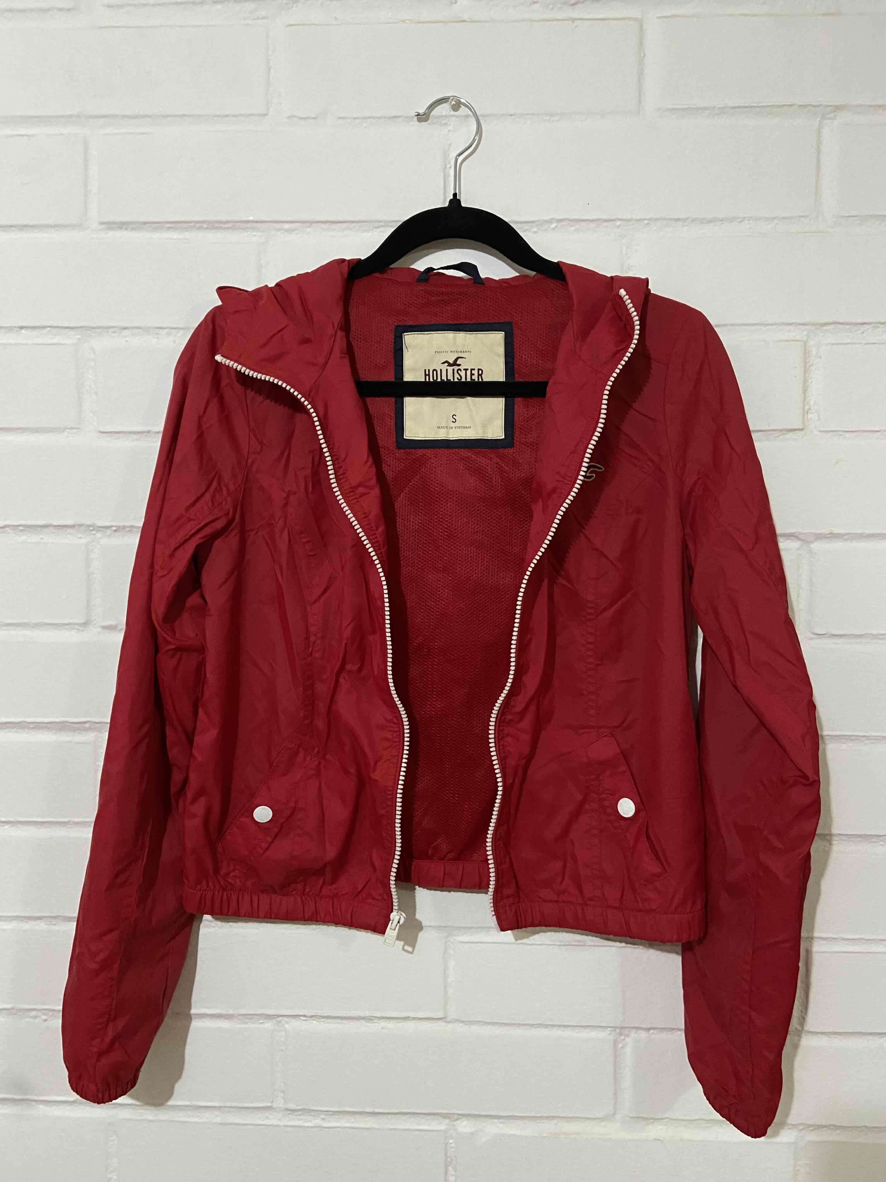 Chaqueta roja mujer Hollister - miniatura 1