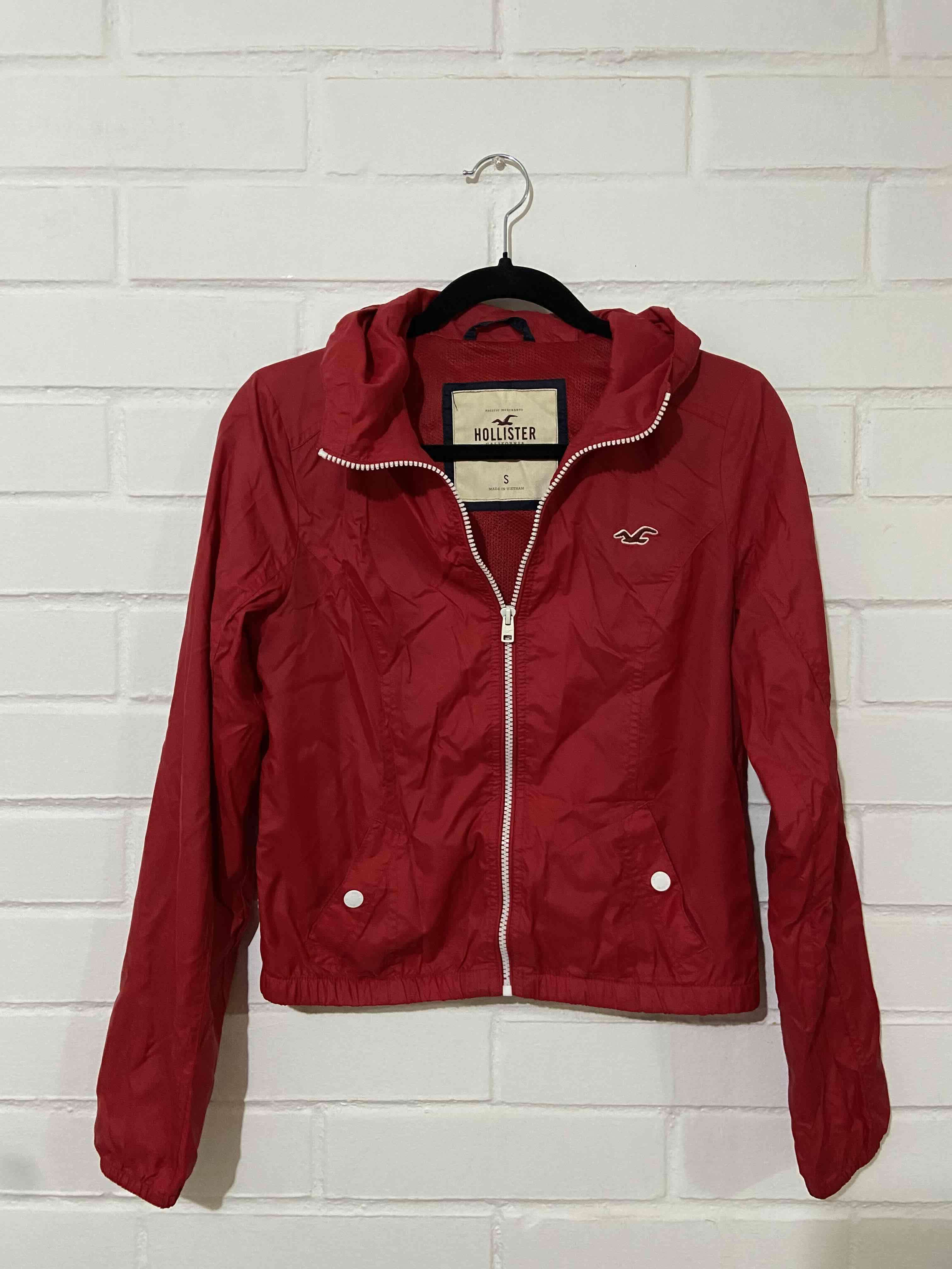 Chaqueta roja mujer Hollister - miniatura 3