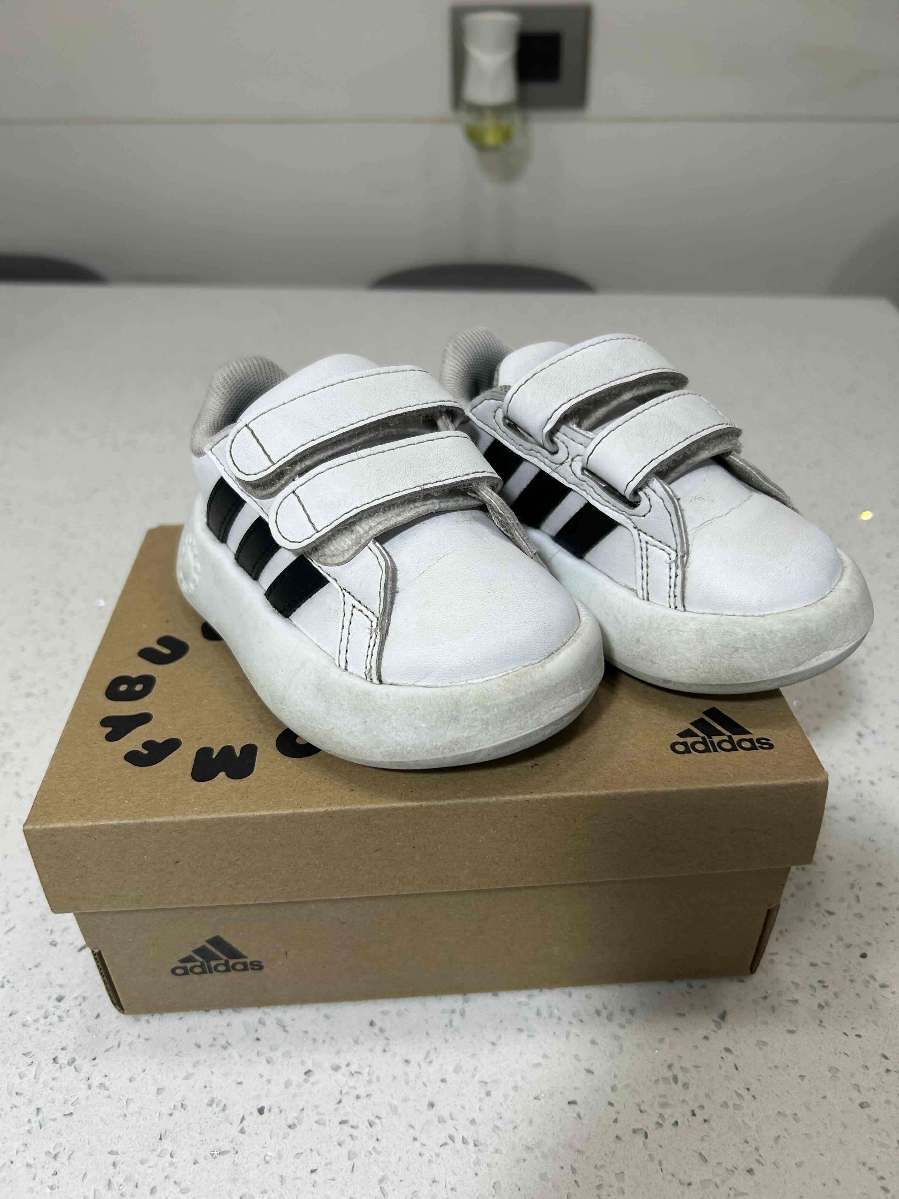 Zapatillas Adidas Grand Court infantiles - miniatura 3