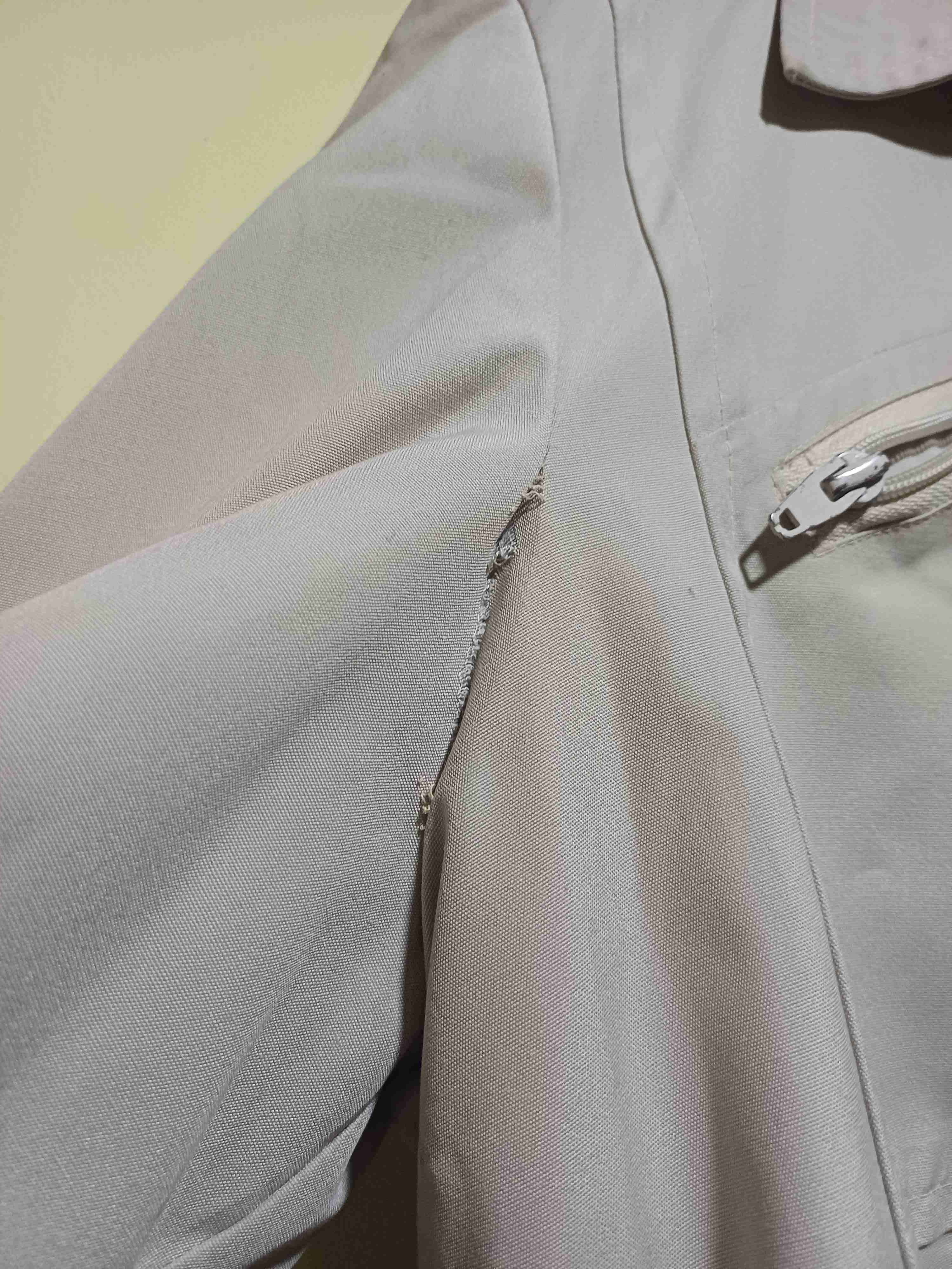 Chaqueta beige con bolsillos - miniatura 5