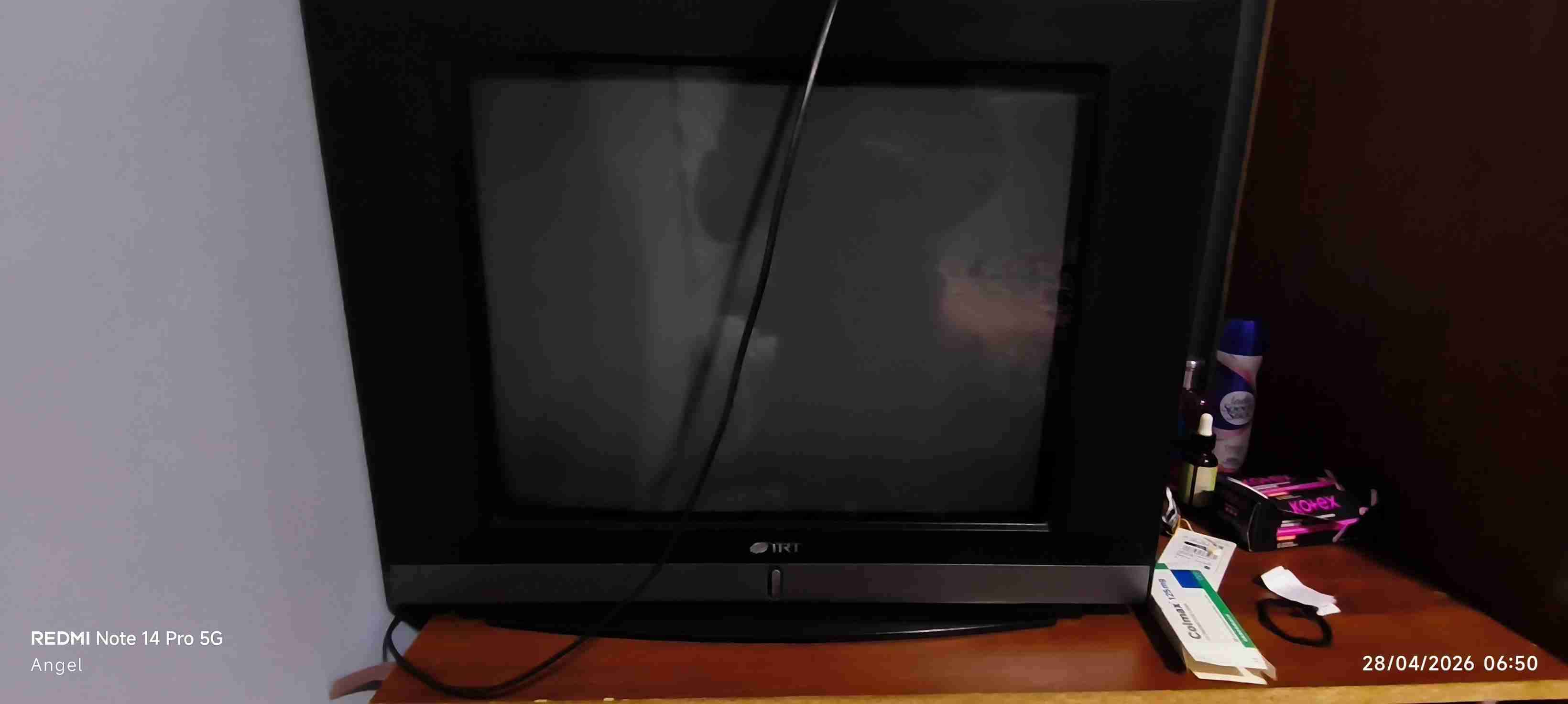 Televisor CRT IRT 20 pulgadas