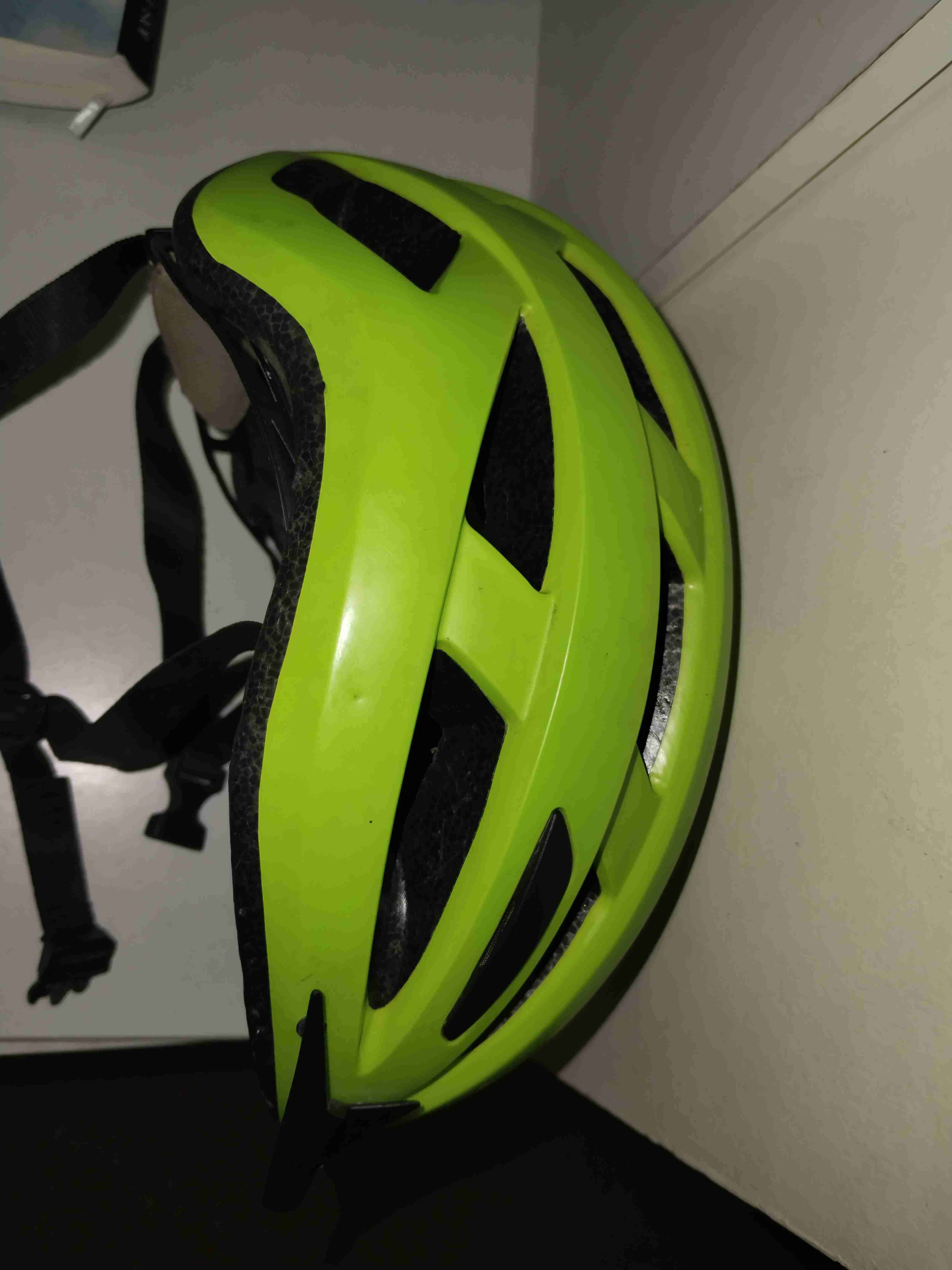 Casco para bicicleta verde - miniatura 2