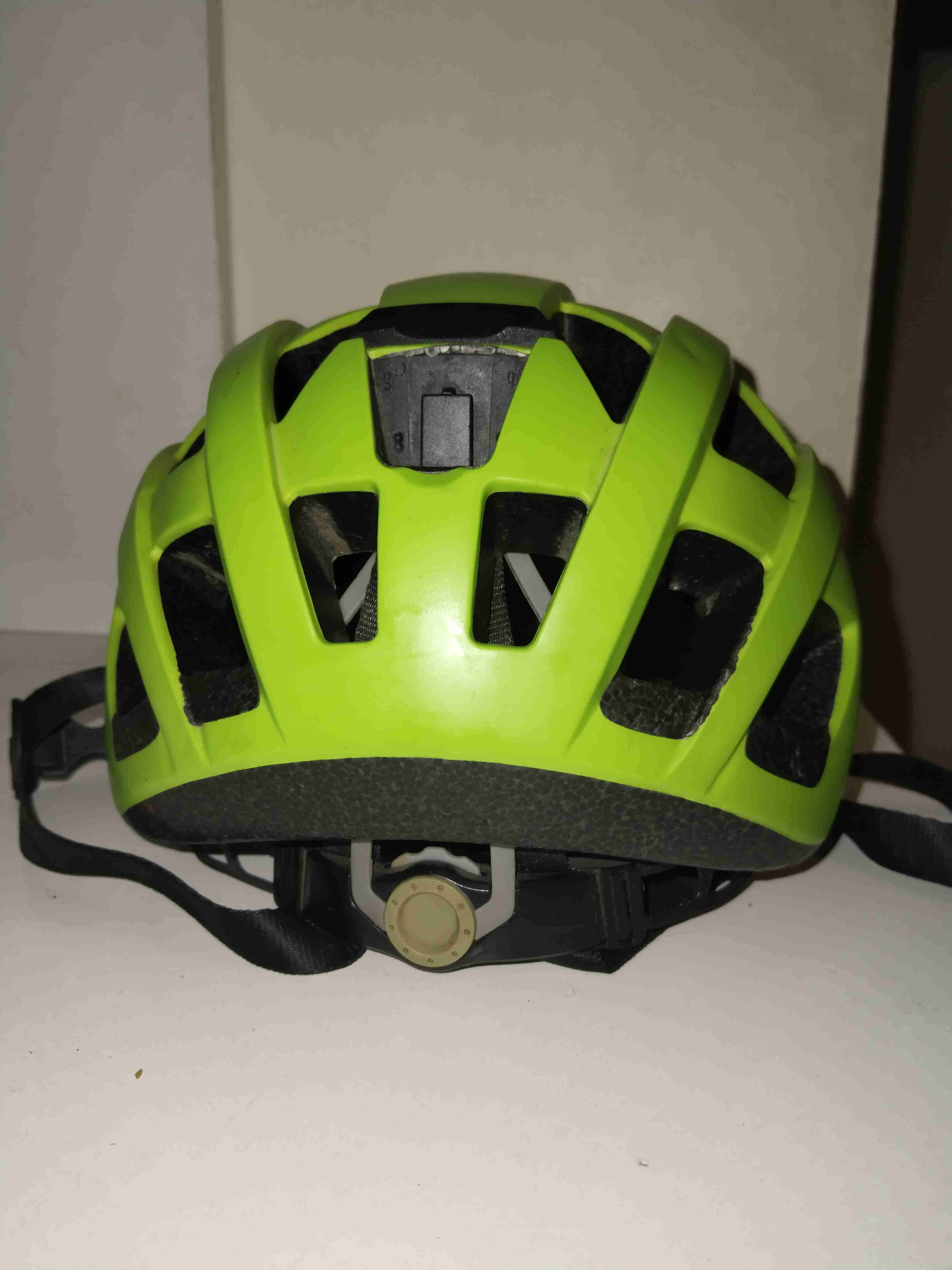 Casco para bicicleta verde - miniatura 3