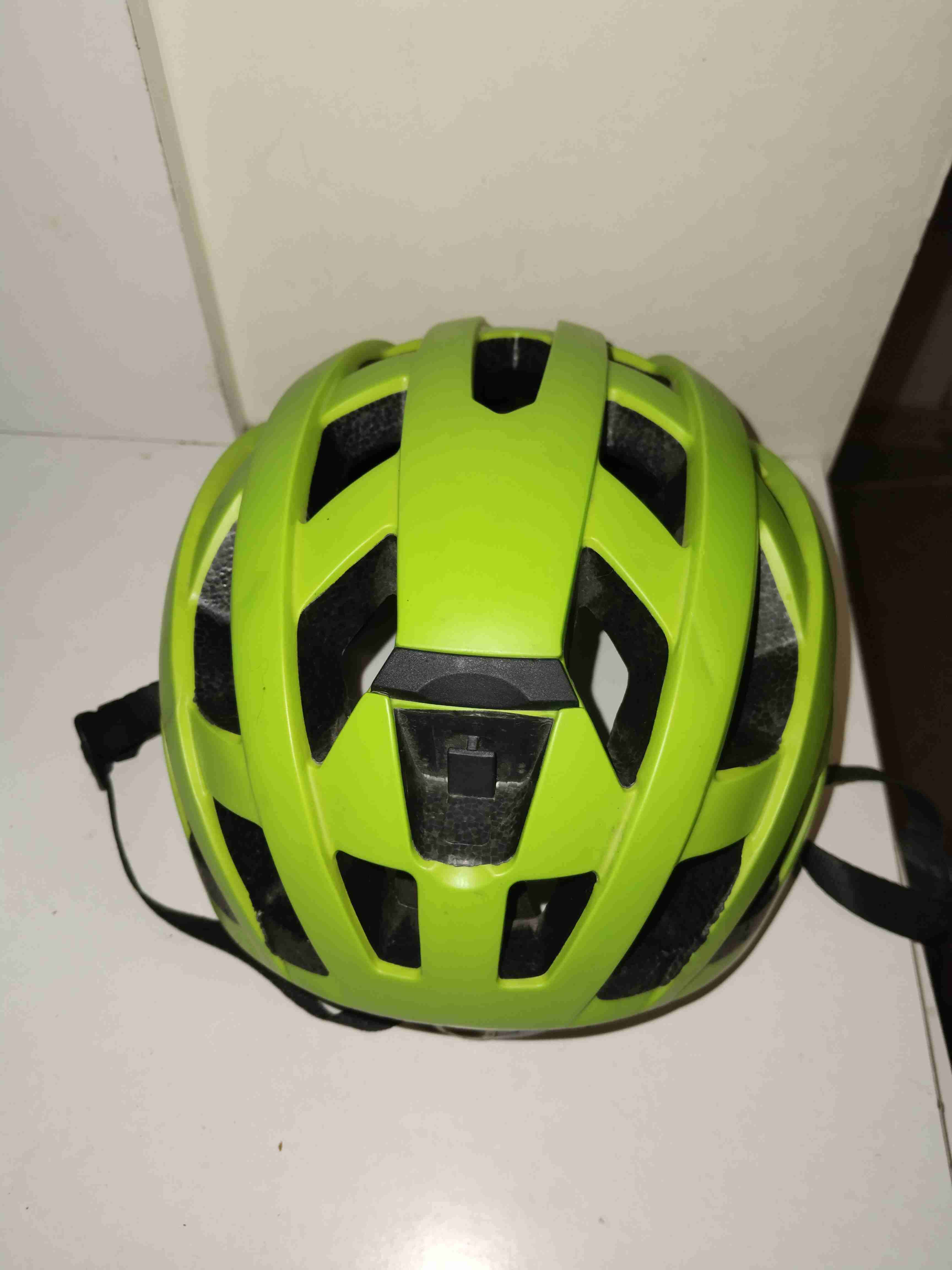 Casco para bicicleta verde - miniatura 4