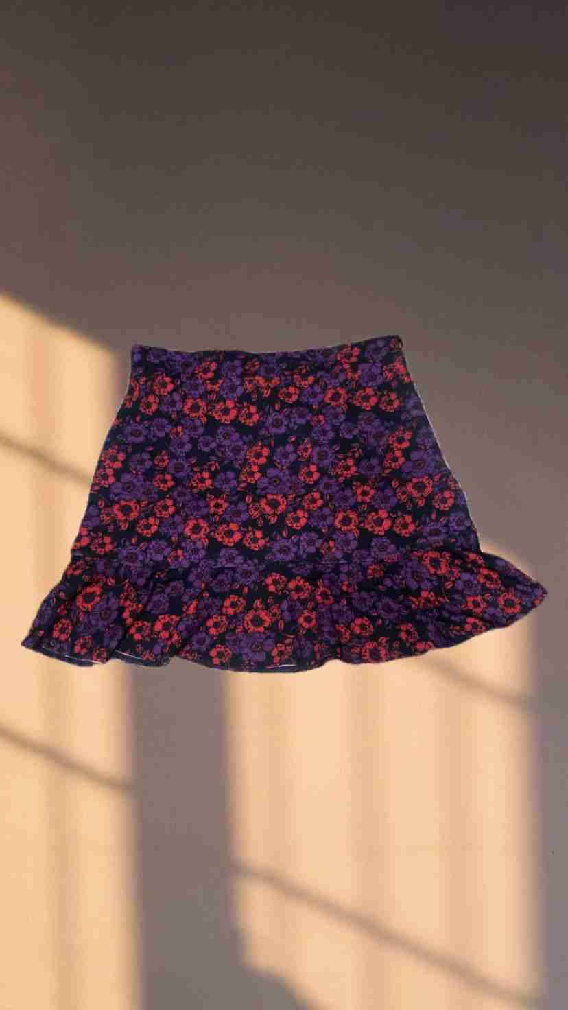 Falda corta floral