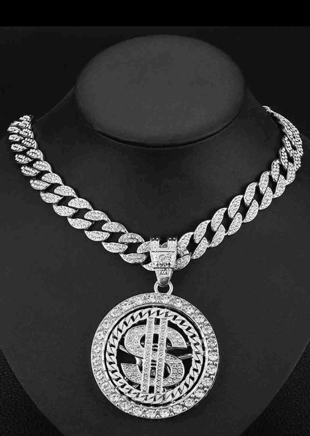 Collar de cadena con colgante de dólar