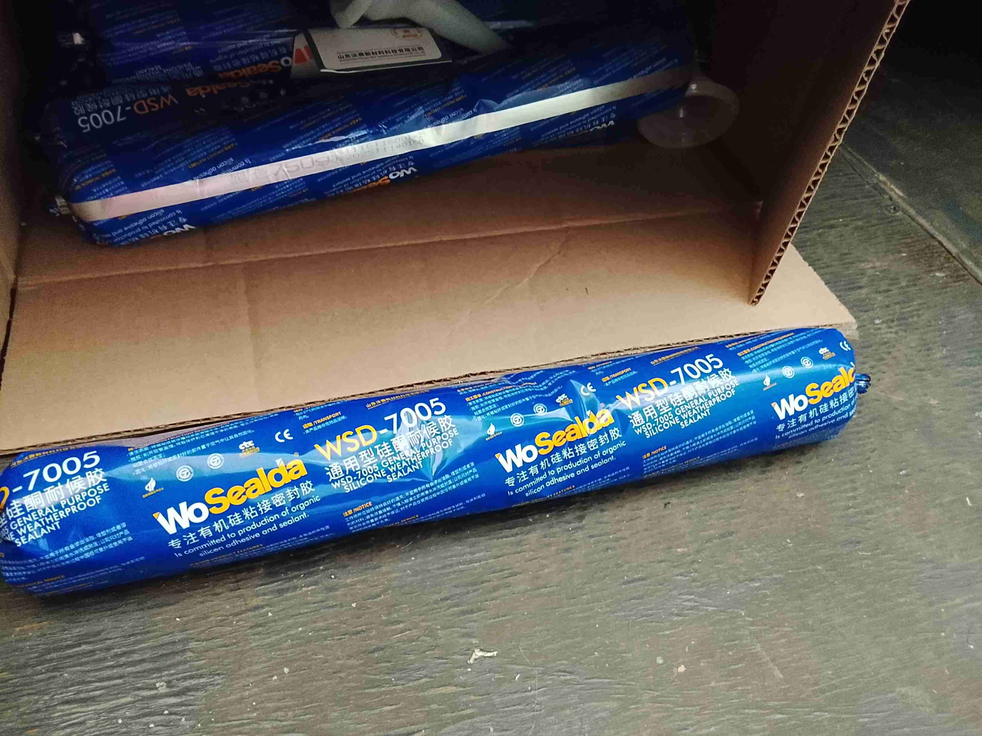 Sellador de silicona gris - miniatura 3