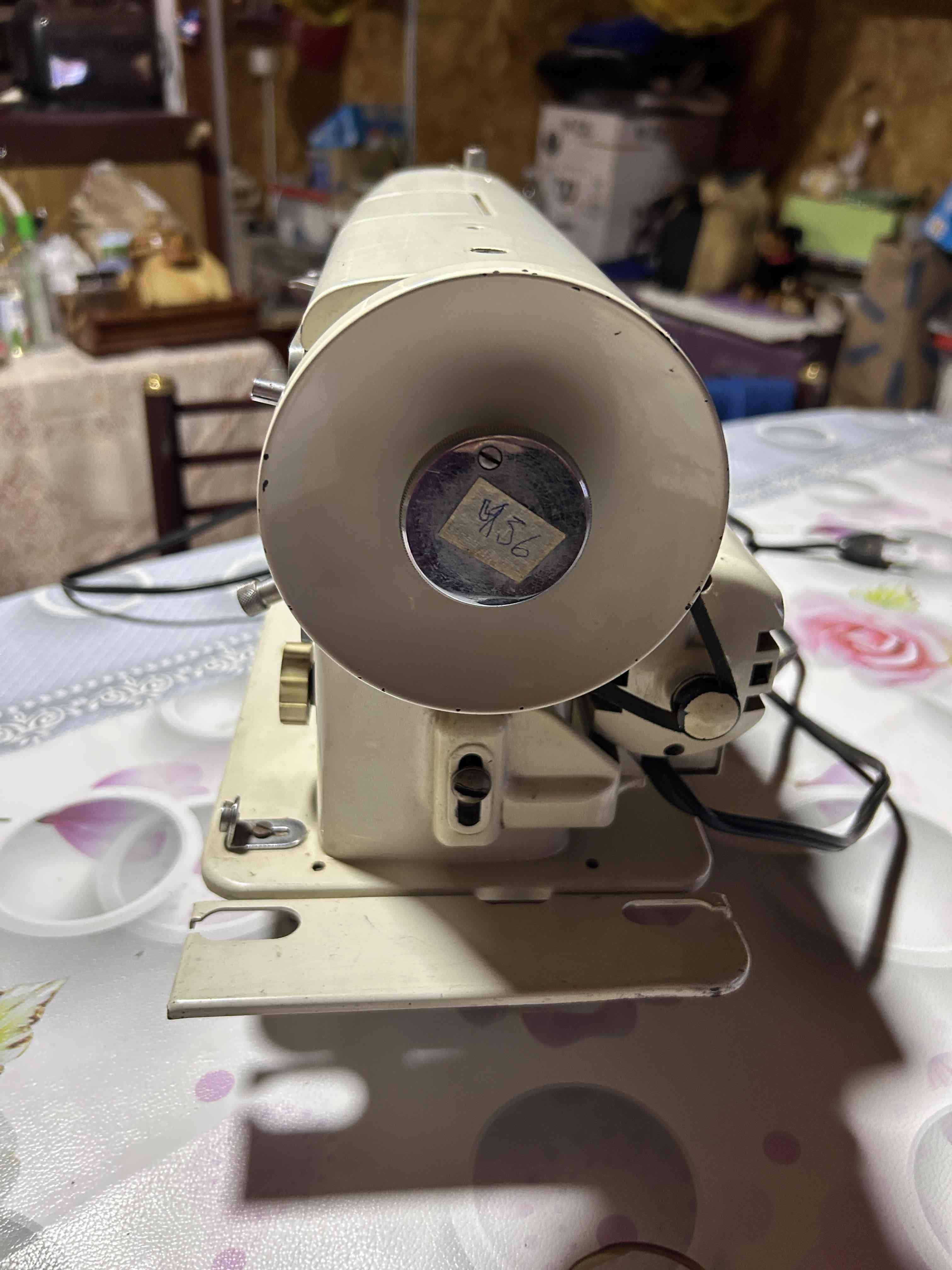 Máquina de coser Singer vintage - miniatura 3