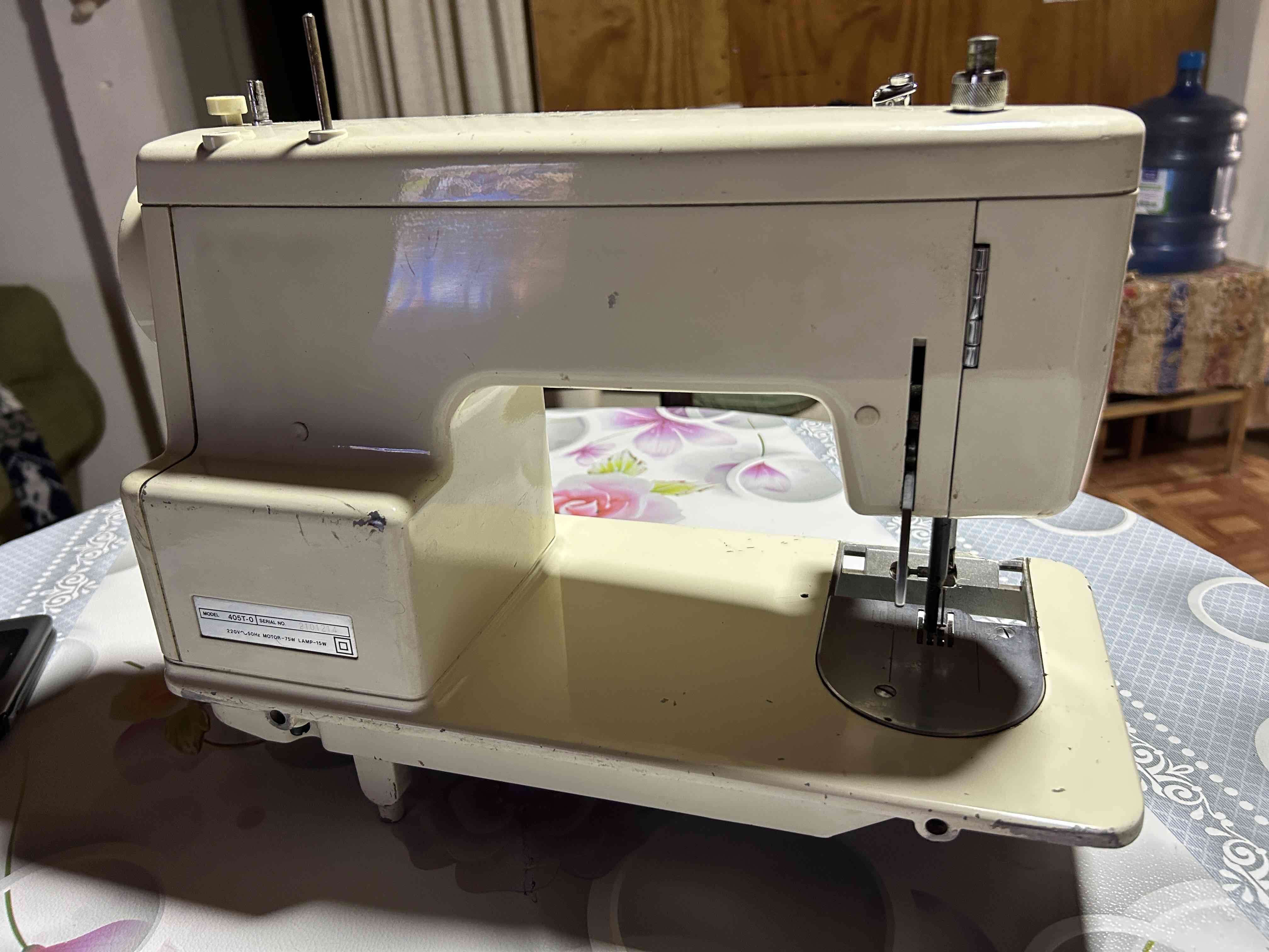 Máquina de coser Gala 405 - miniatura 5