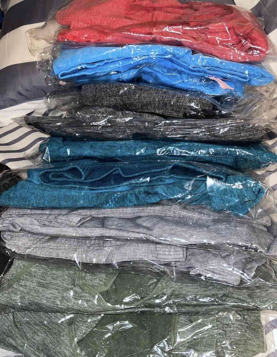 Conjunto deportivo variedad de colores - miniatura 2