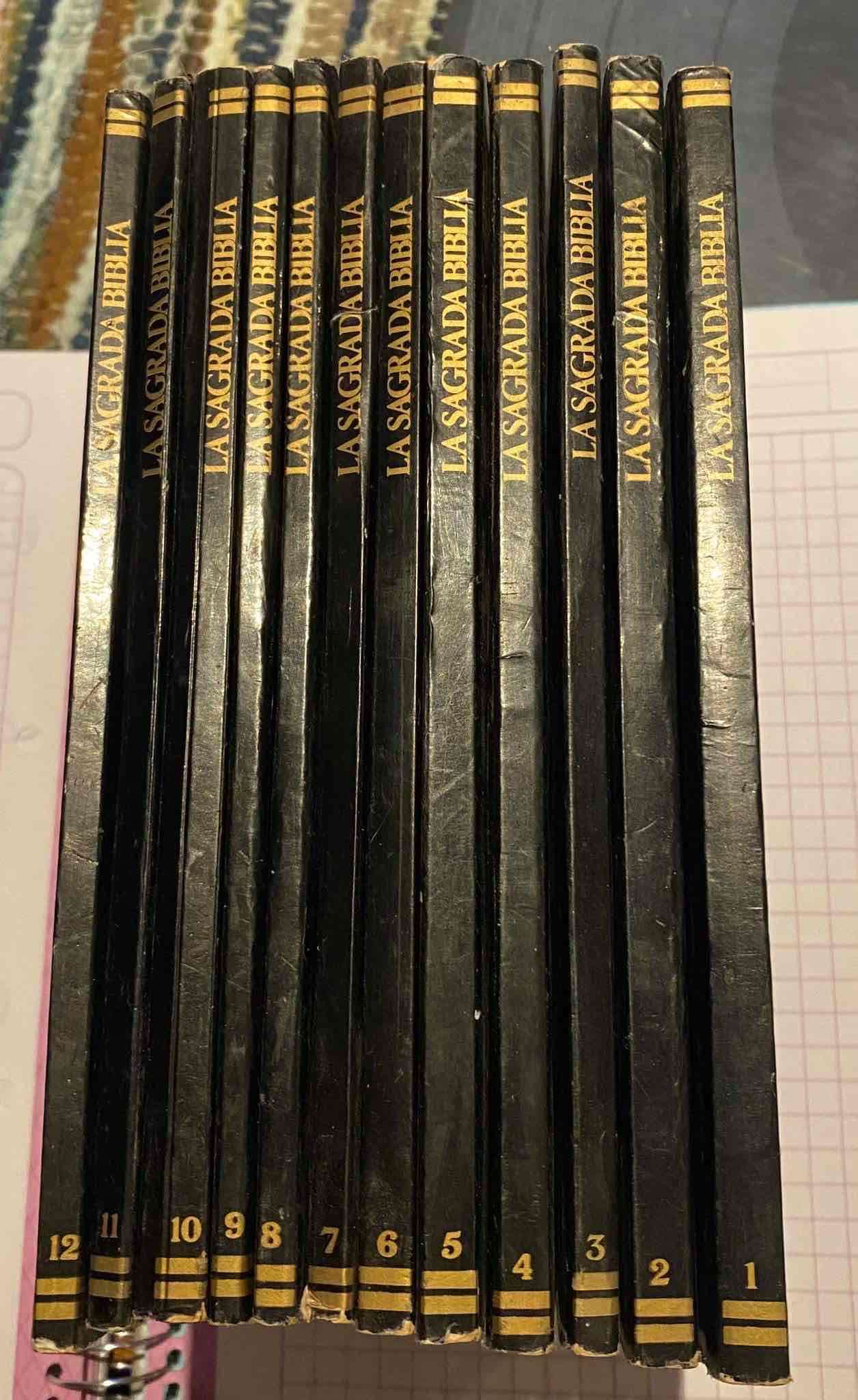 La Sagrada Biblia tapa dura - miniatura 2