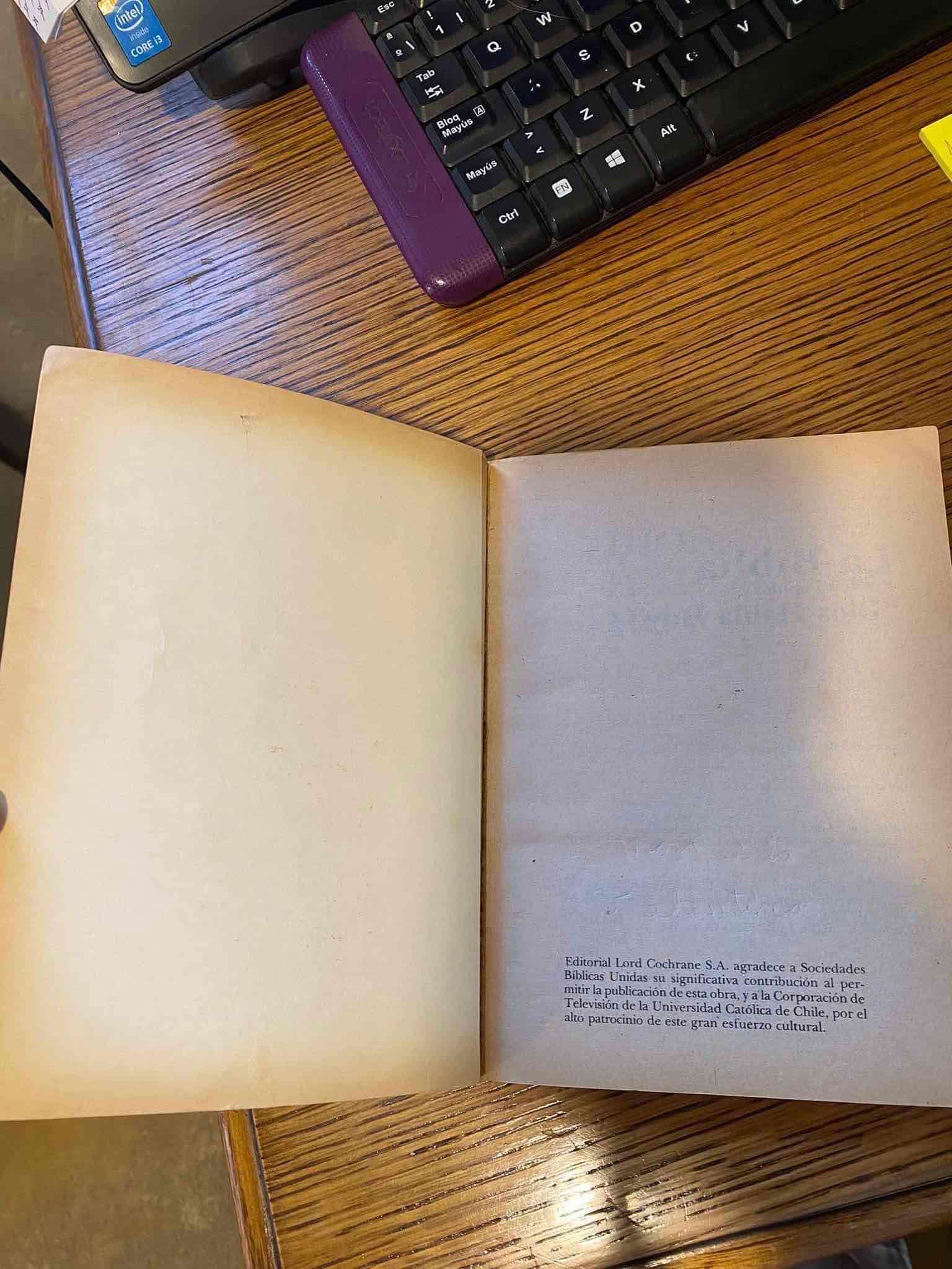 La Sagrada Biblia tapa dura - miniatura 4