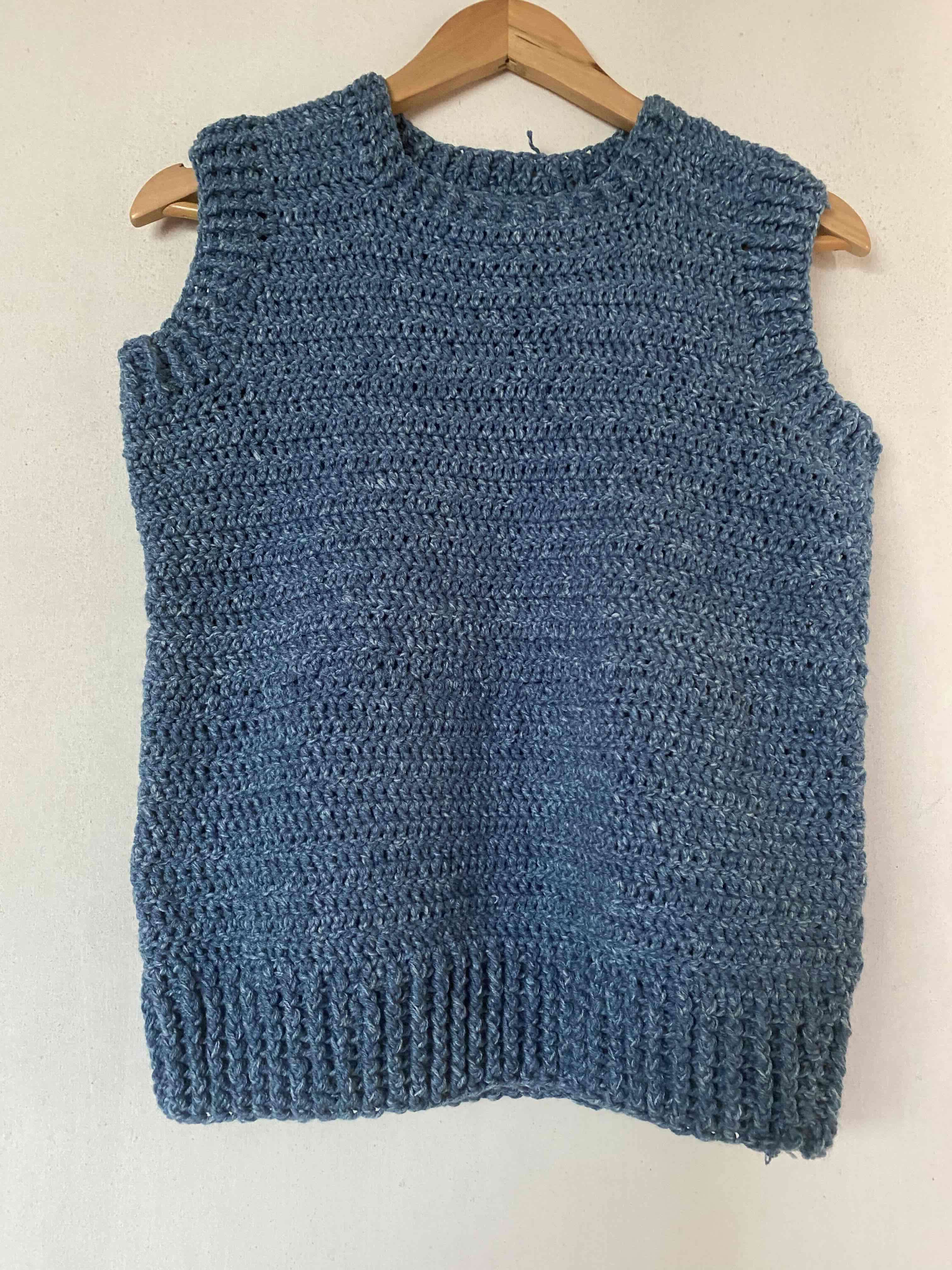 Suéter tejido color café - miniatura 3