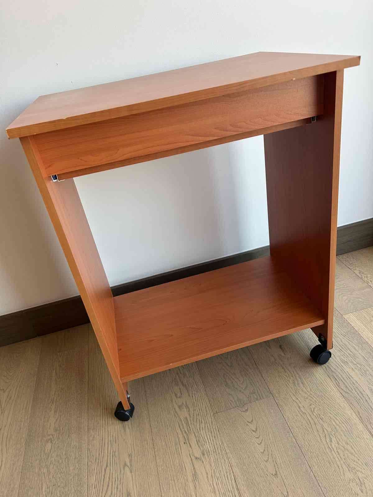 Mesa auxiliar escritorio con ruedas - miniatura 1