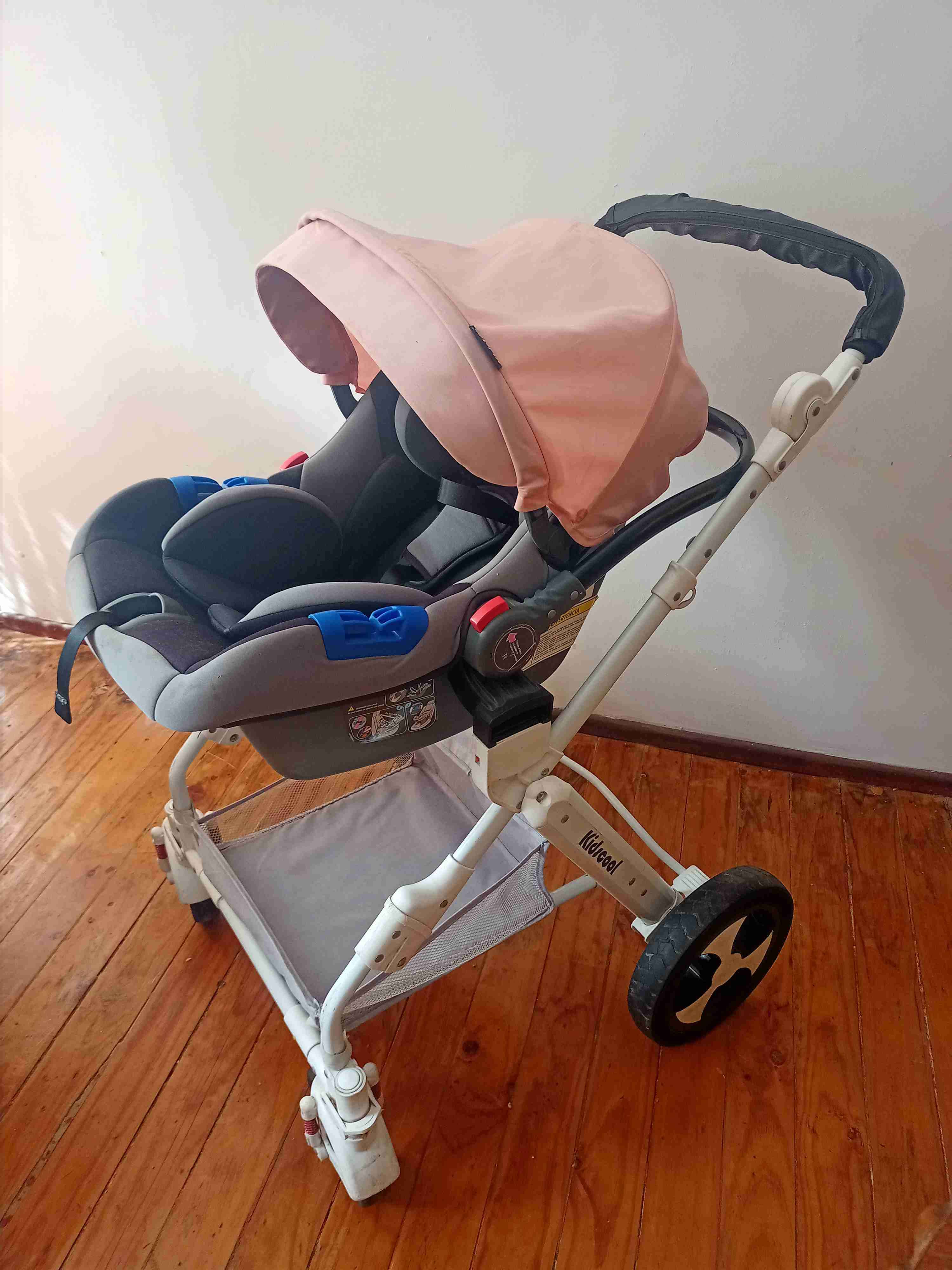 Coche cuna  y silla  para bebé rosado kidscool - miniatura 4