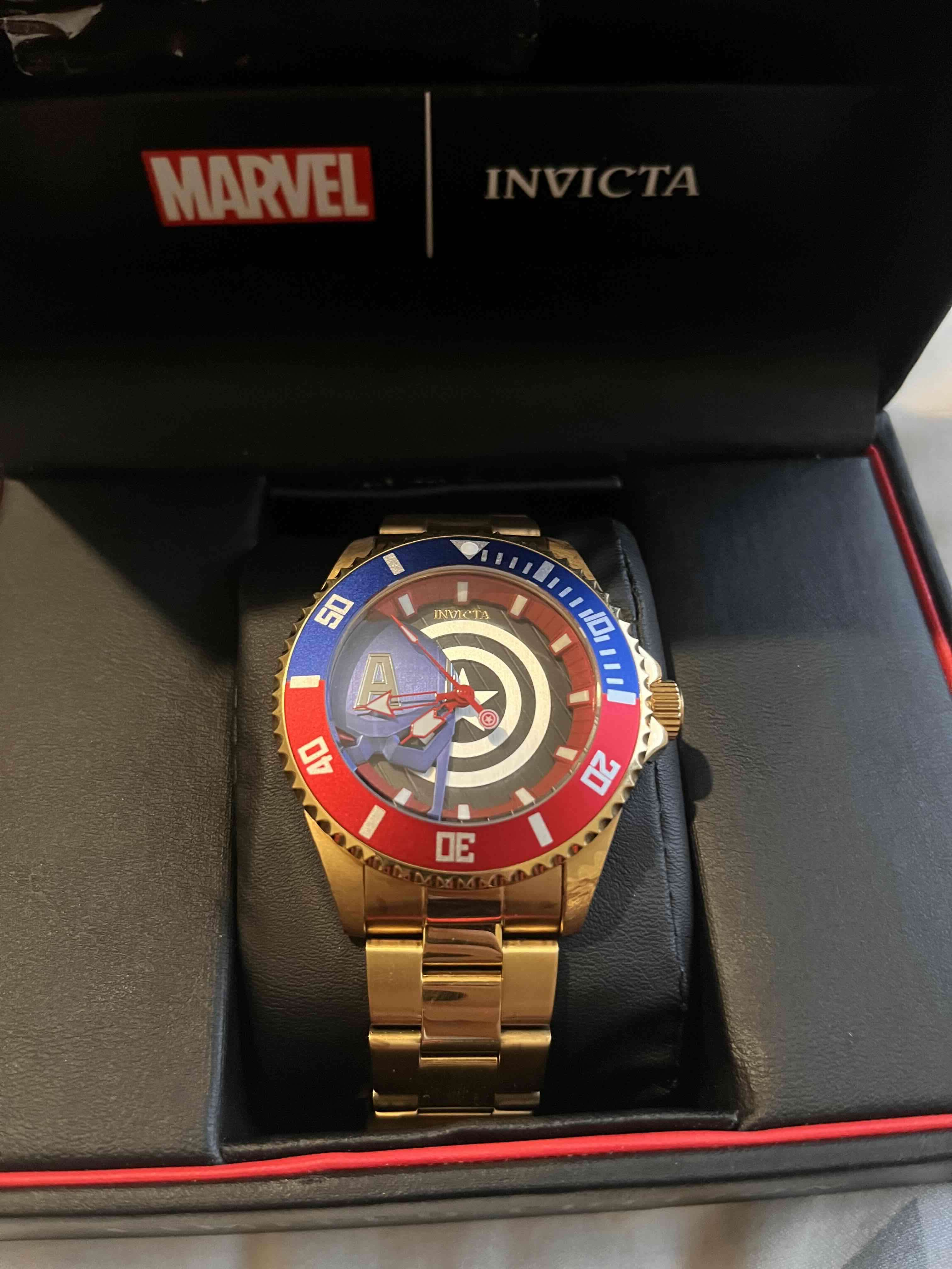 Reloj Invicta Marvel Edición Limitada - miniatura 2