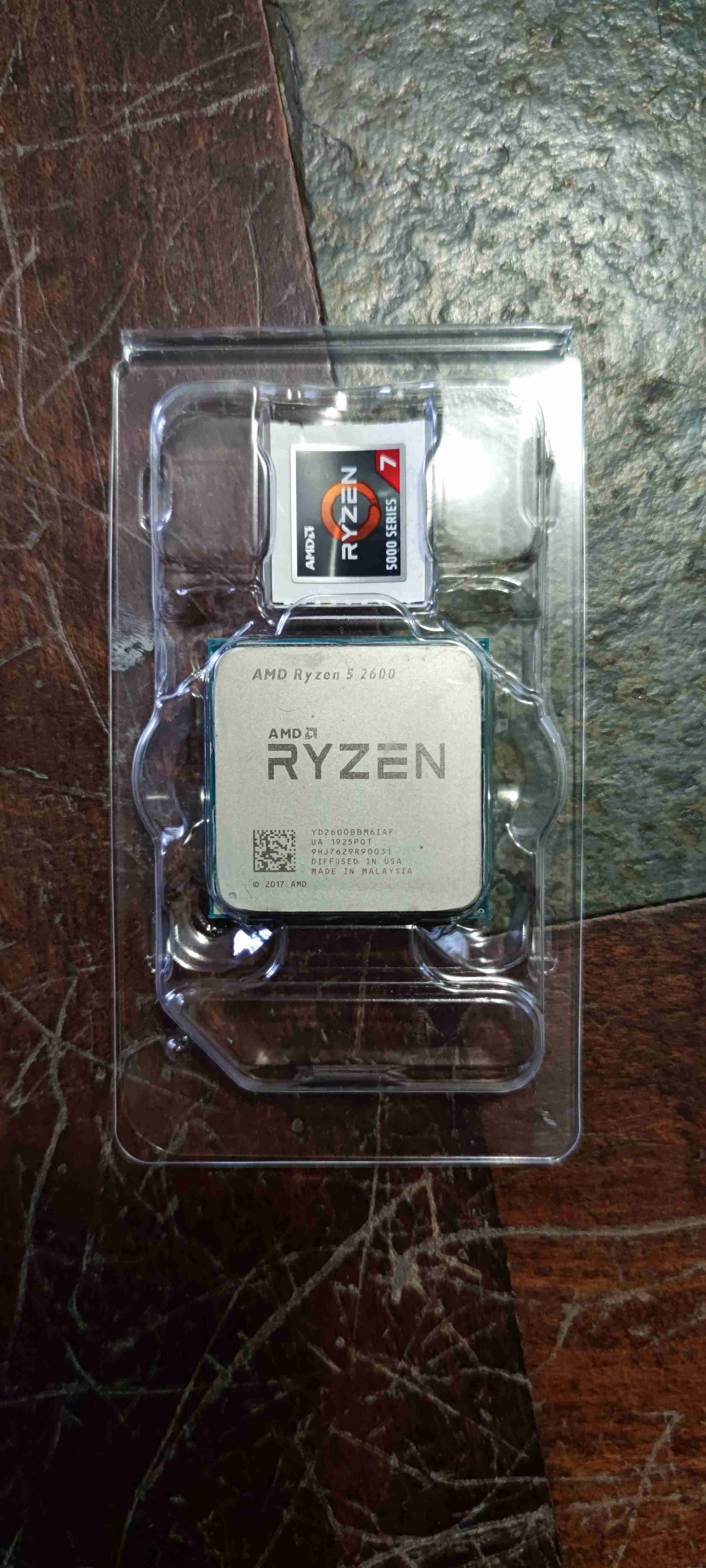 Procesador AMD Ryzen 5 2600 - miniatura 3