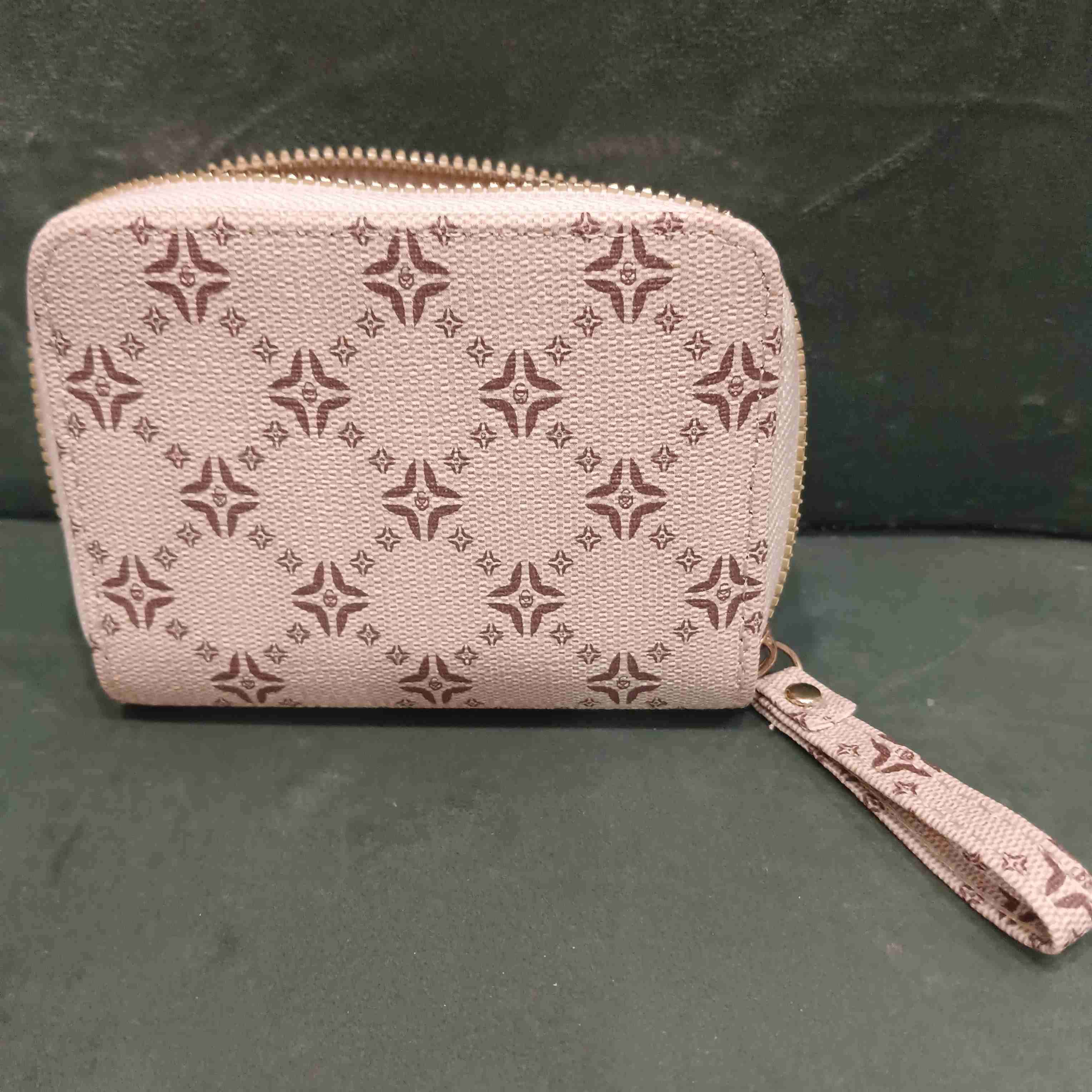 Monedero pequeño beige estampado (NUEVO)❤️ - miniatura 2