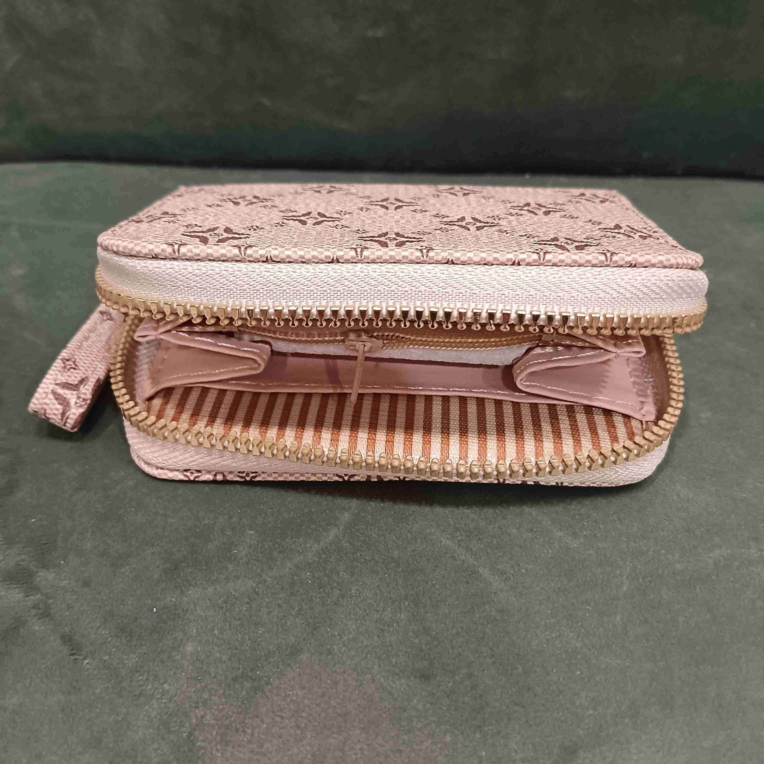 Monedero pequeño beige estampado (NUEVO)❤️ - miniatura 3