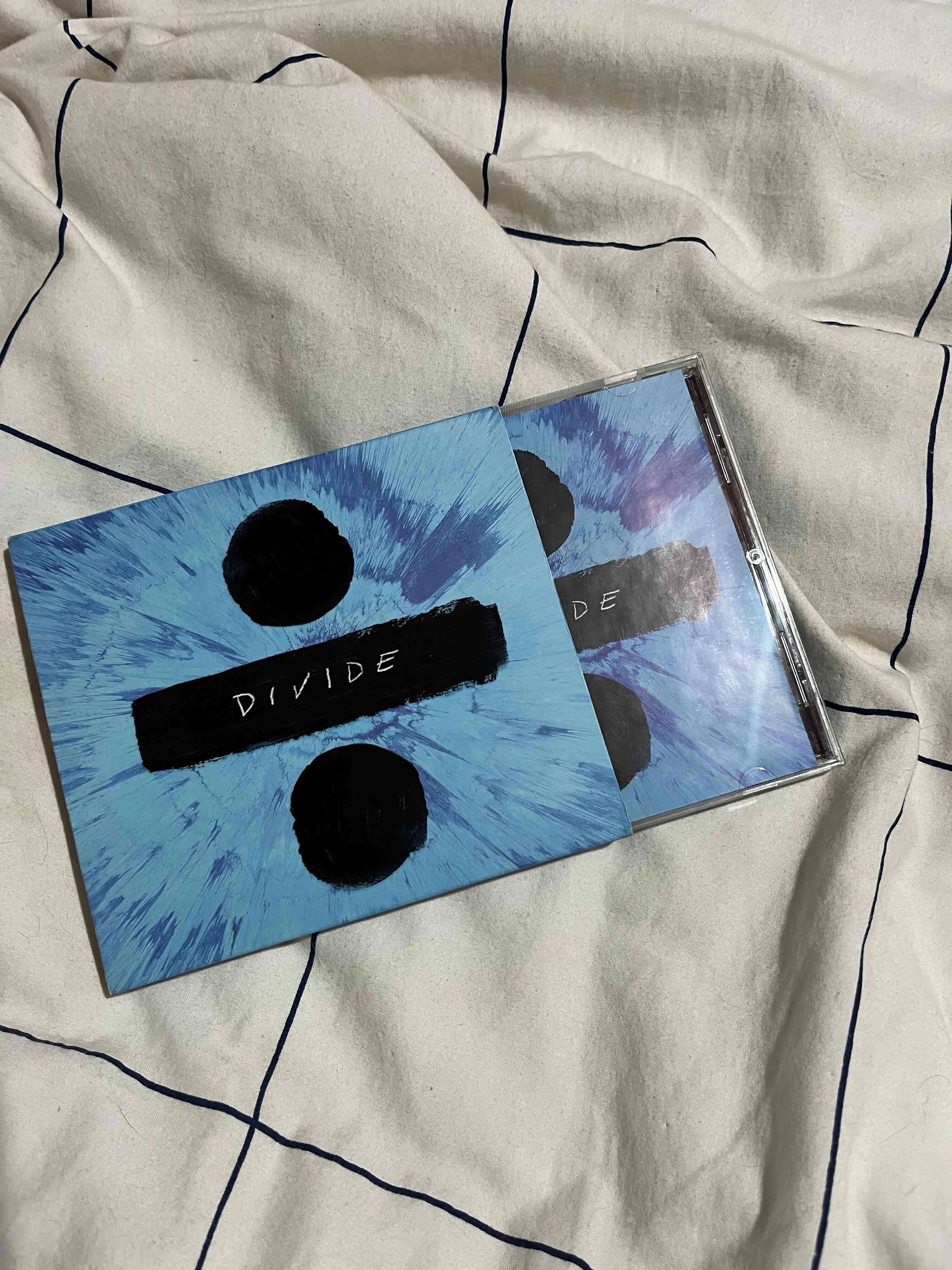 Álbum Divide Edición Deluxe - ED SHEERAN - miniatura 2
