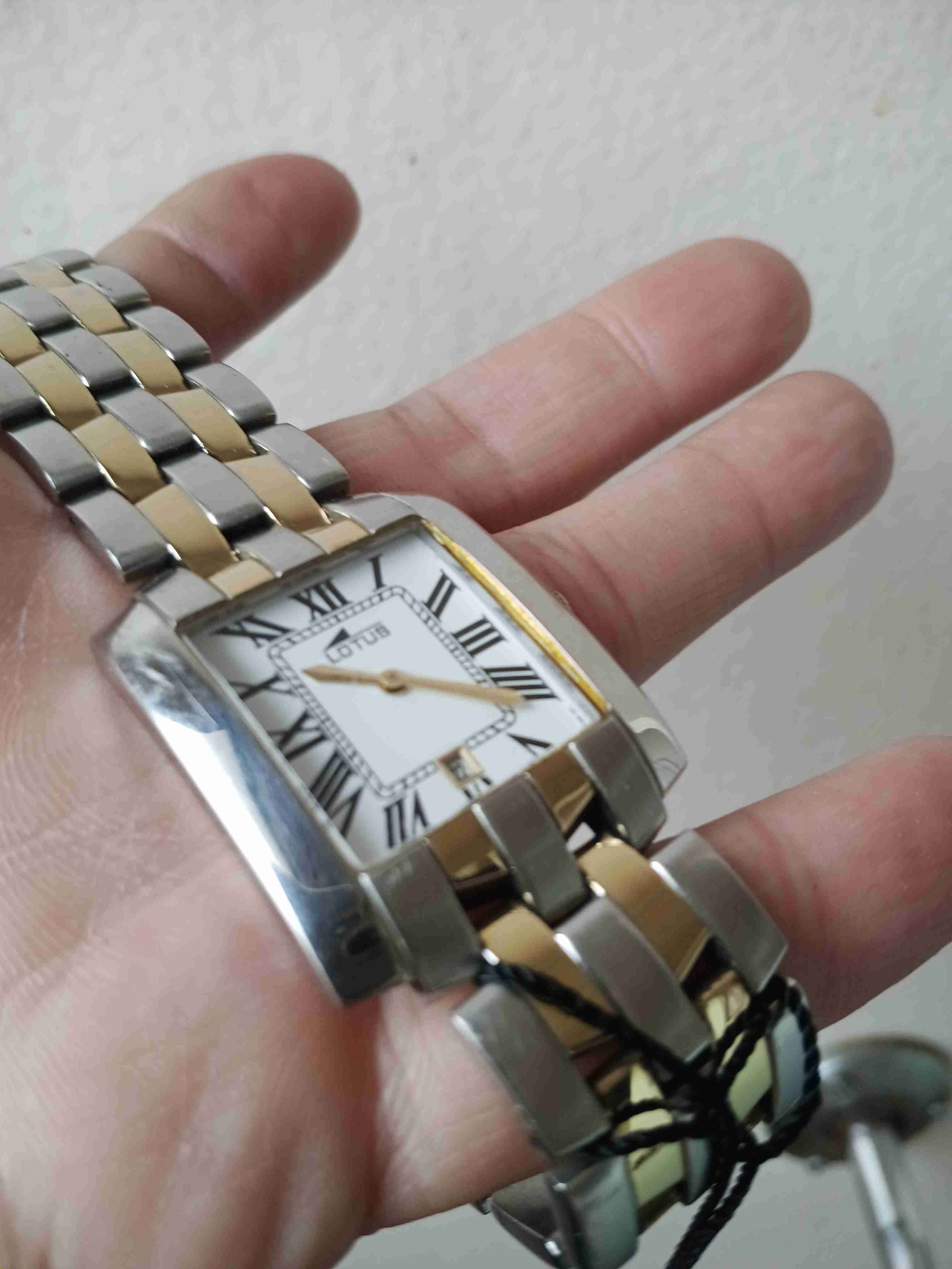 Reloj Lotus de pulsera metálica - miniatura 3