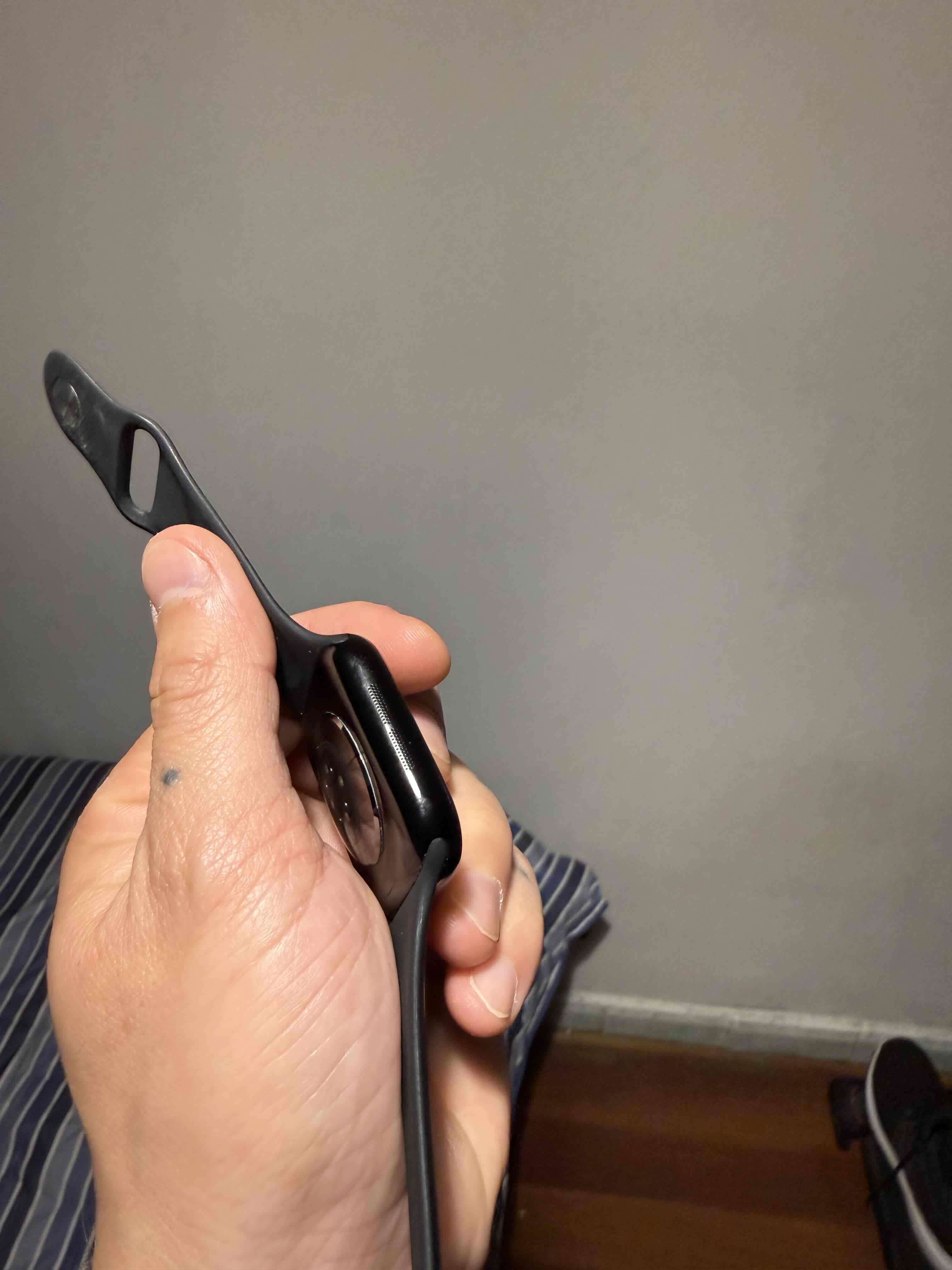 Apple Watch S10 46mm + Caja y accesorios - miniatura 5