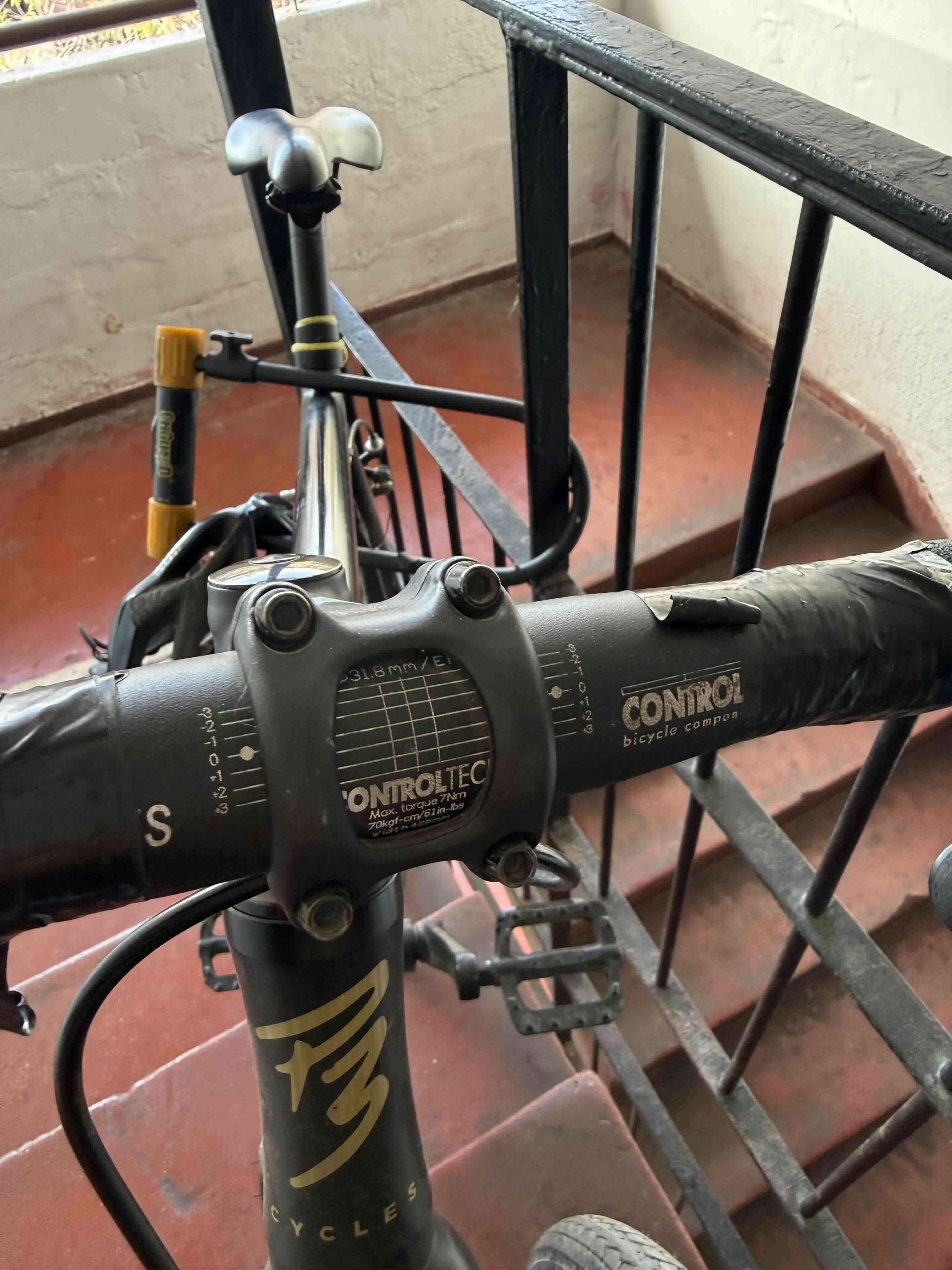 Bicicleta P3 track 52 M + Casco - miniatura 5