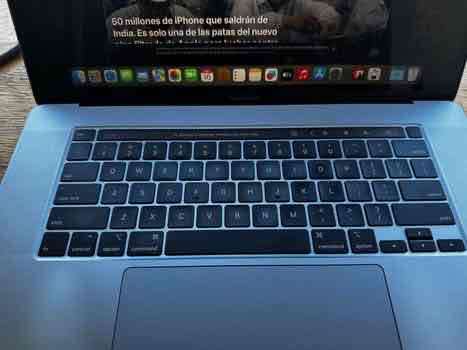 MacBook Pro 16” 2019 TouchBar i9 32GB RAM 500 SSD - miniatura 2