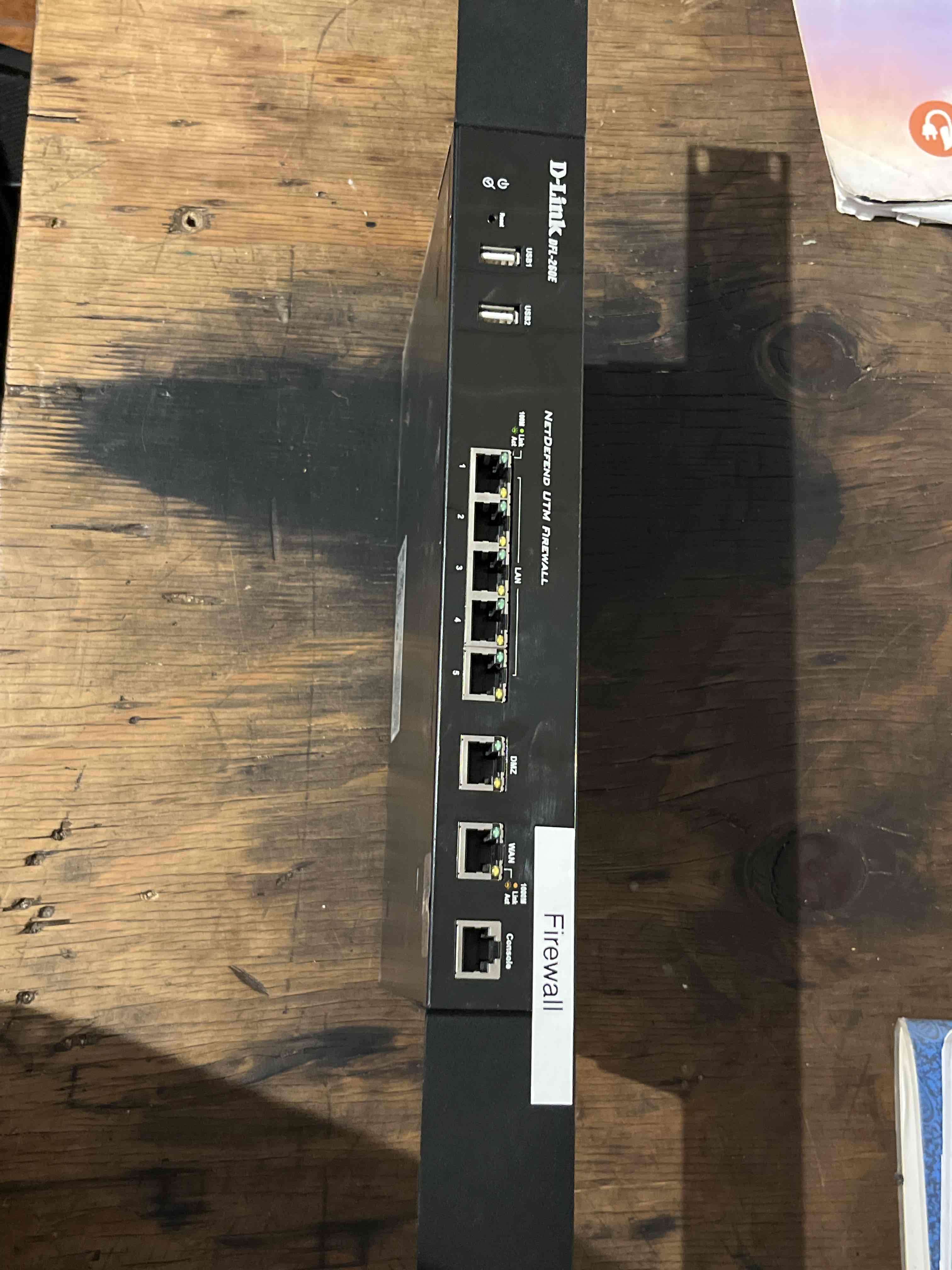 Firewall D-Link DFL-860E - miniatura 1