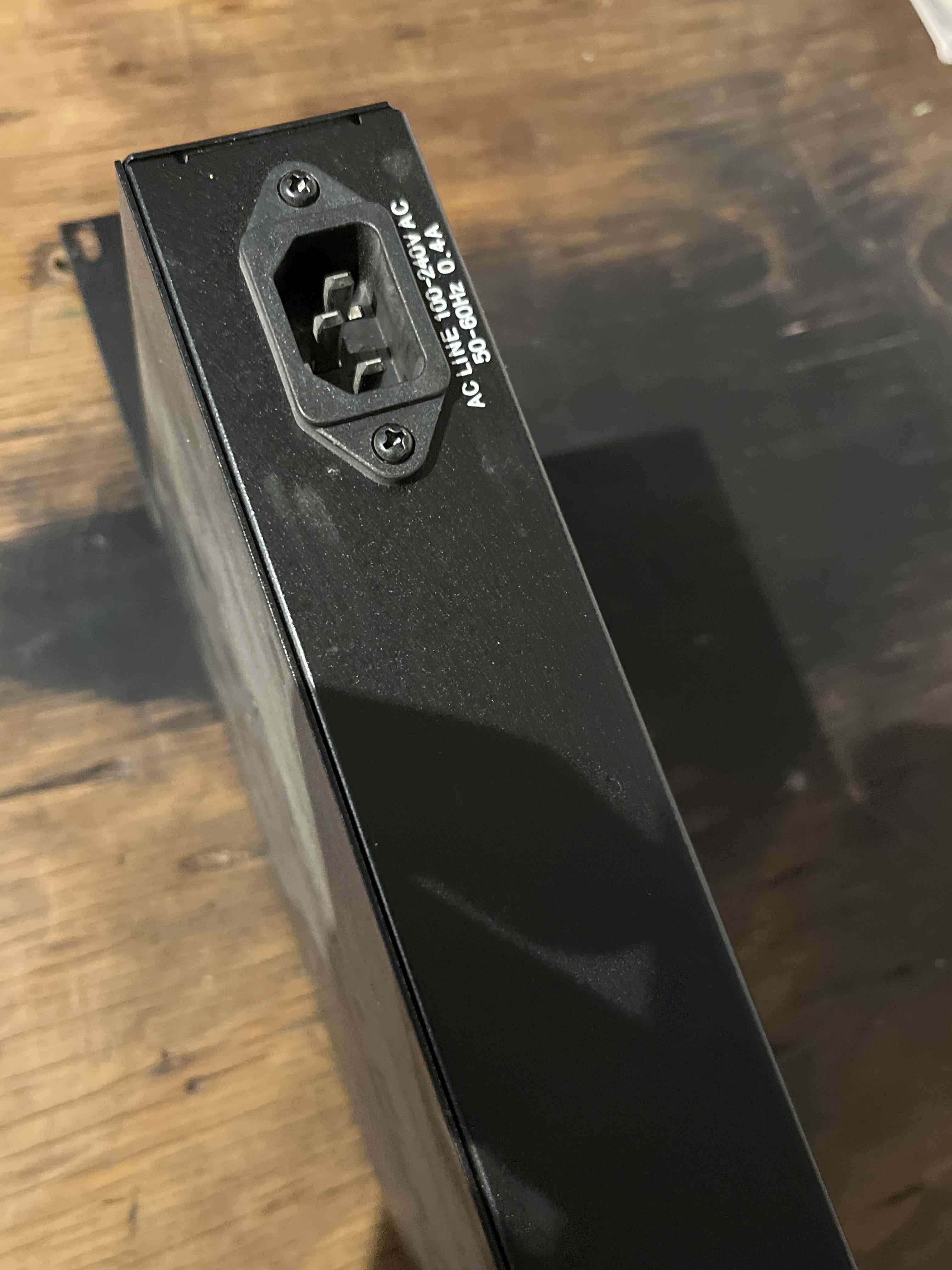 Firewall D-Link DFL-860E - miniatura 3