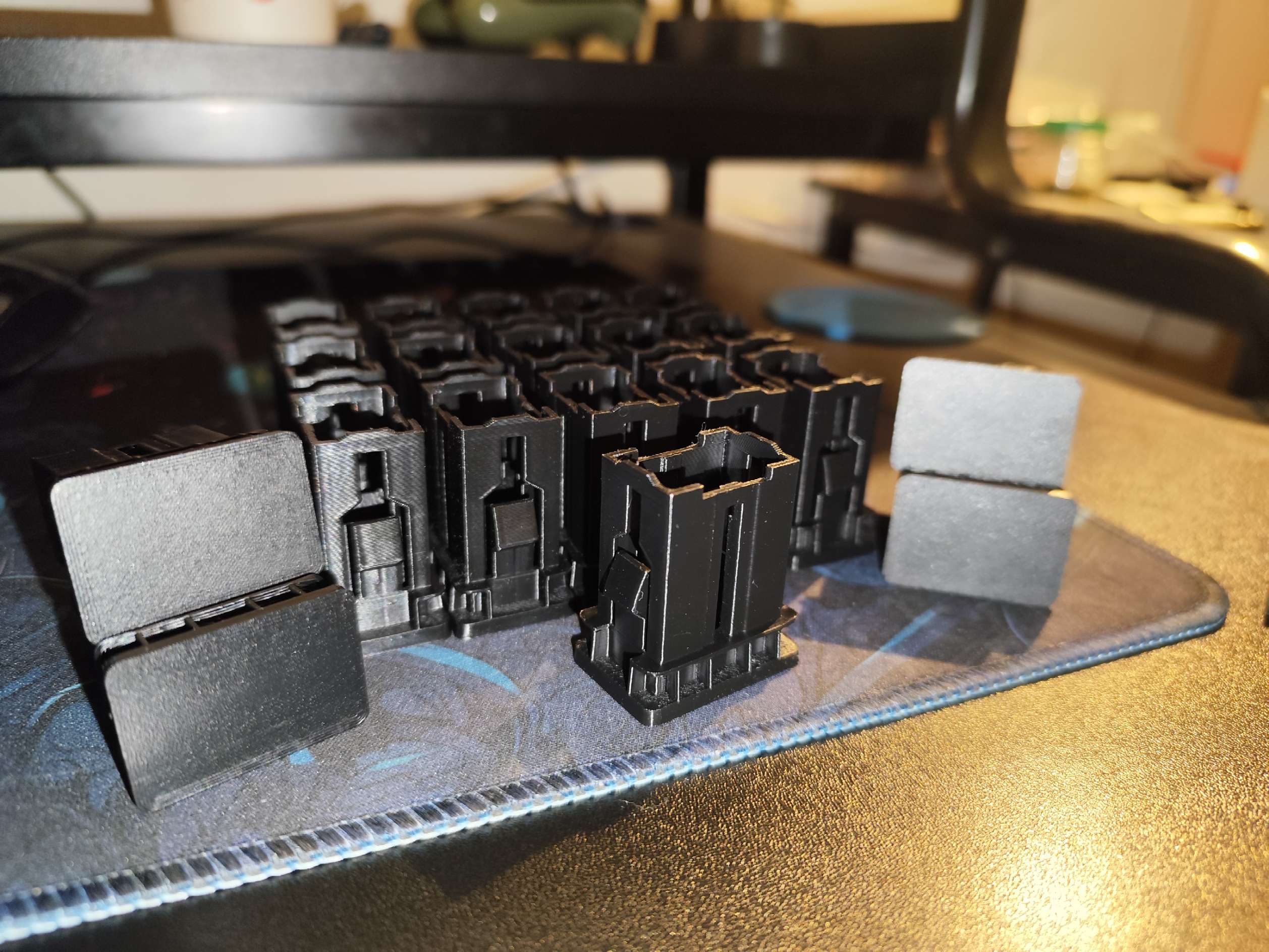 Tapa Falsa Toyota Hilux - miniatura 2