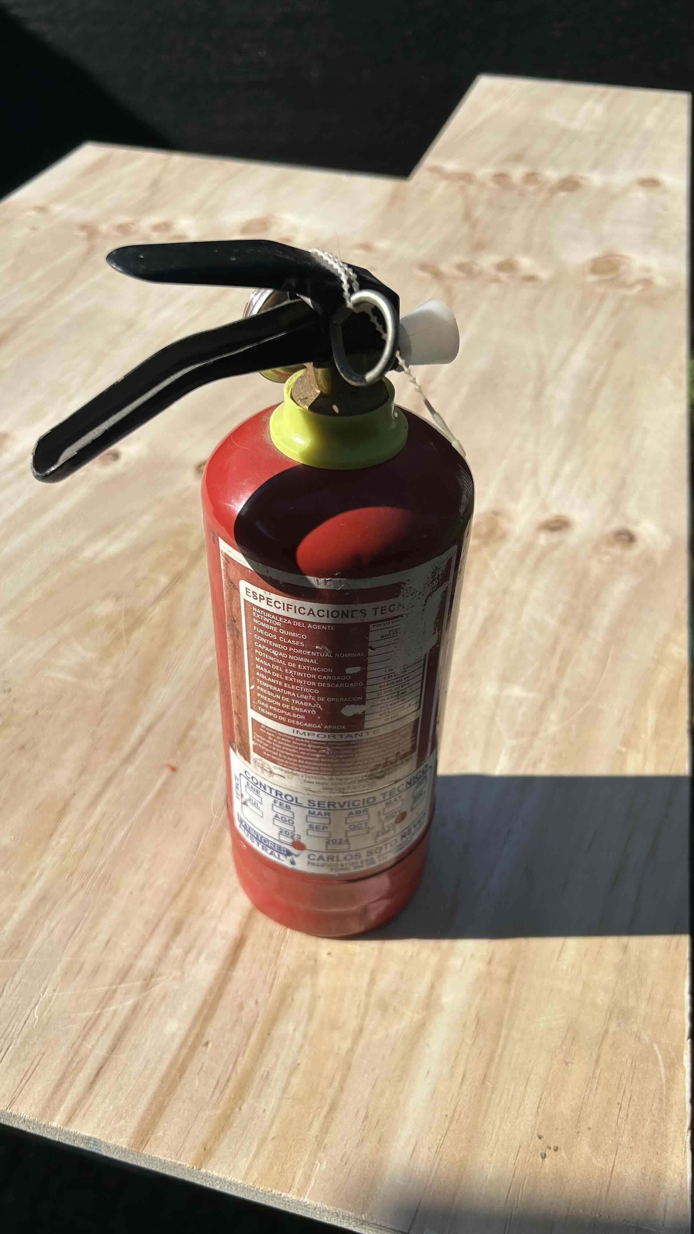 Extintor de polvo químico seco - miniatura 2