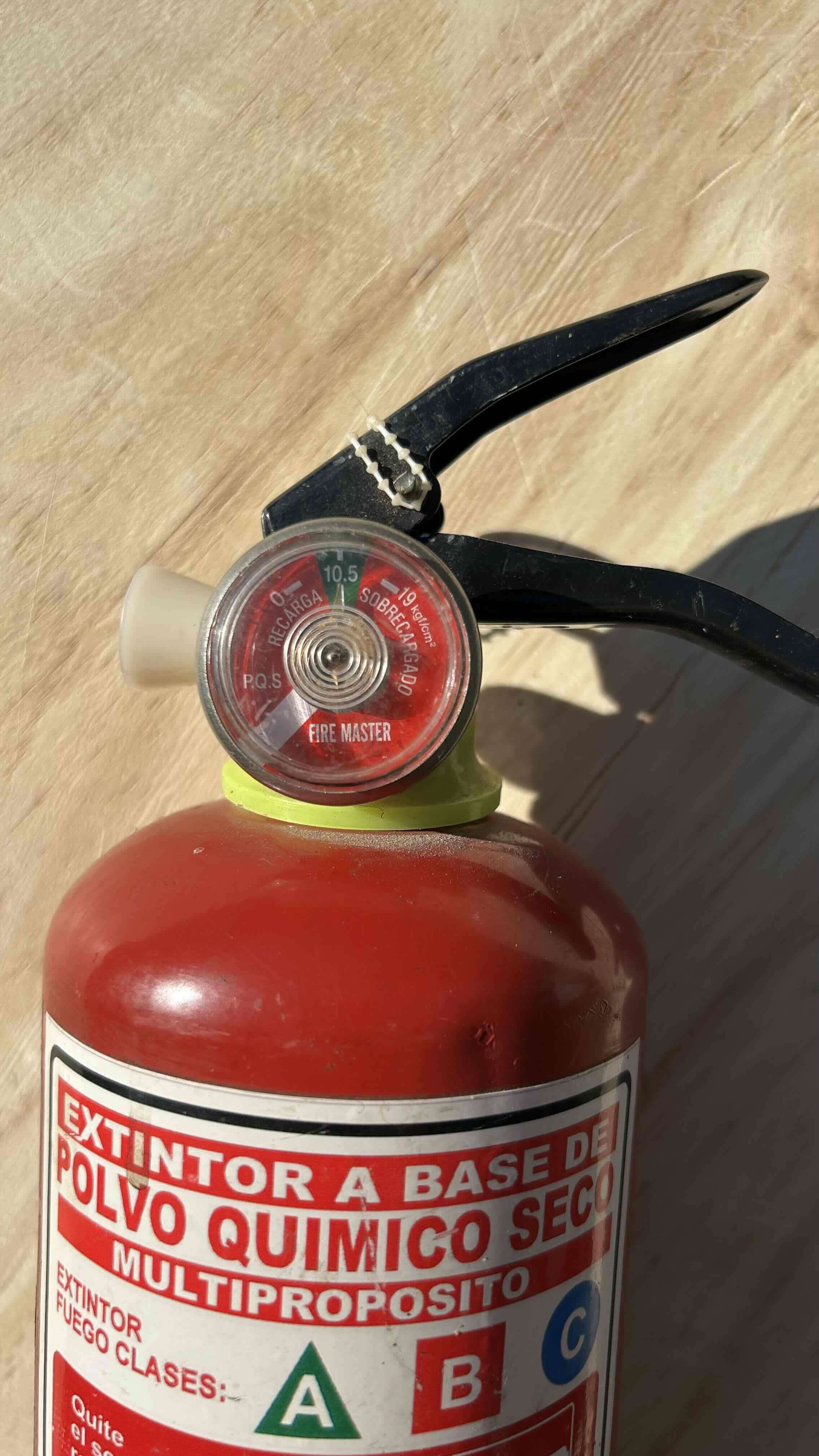 Extintor de polvo químico seco - miniatura 3
