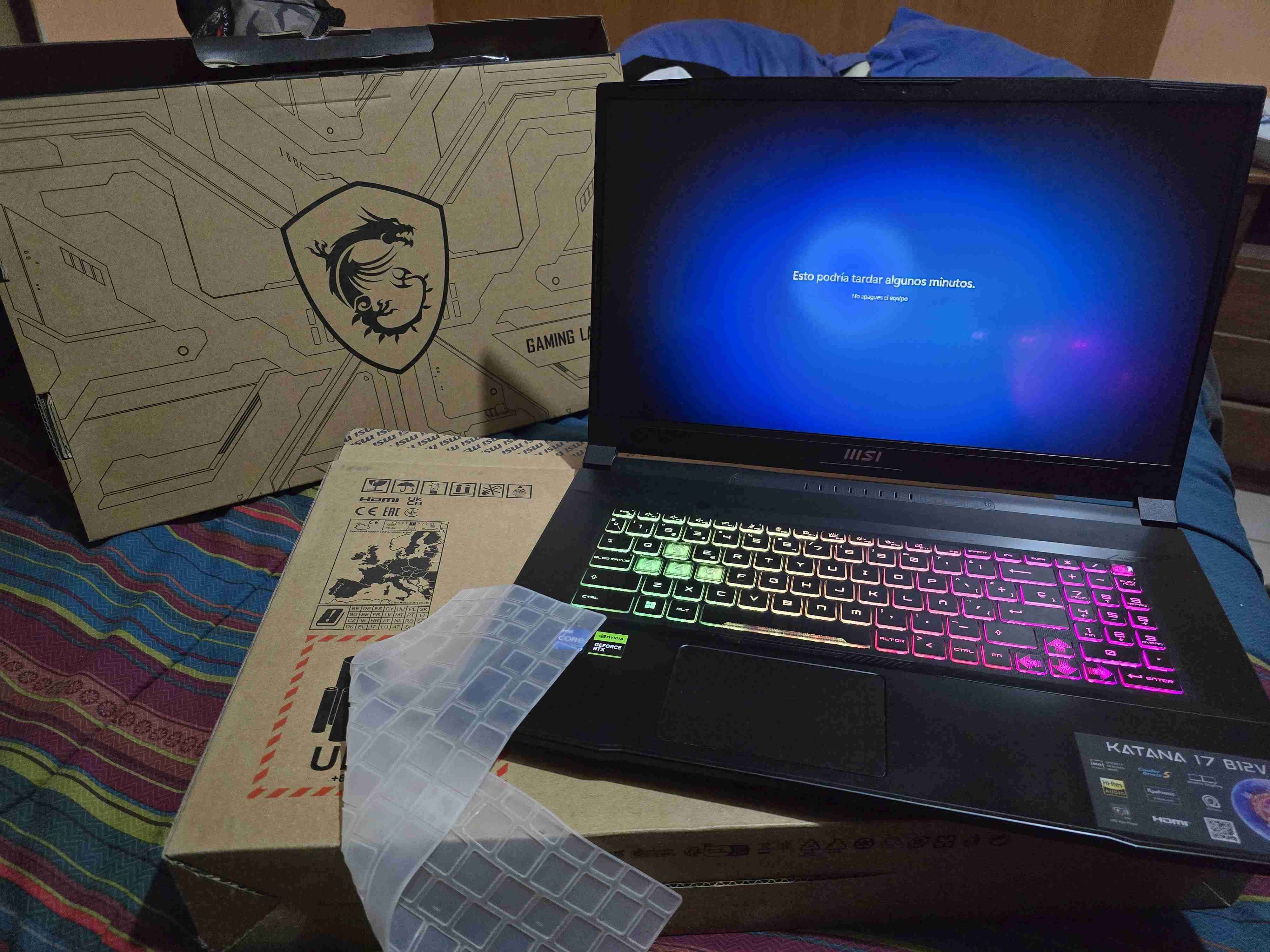 Laptop MSI Katana 17 B12V - miniatura 4