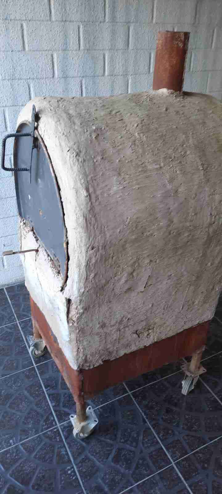 Horno de barro con ruedas - miniatura 1