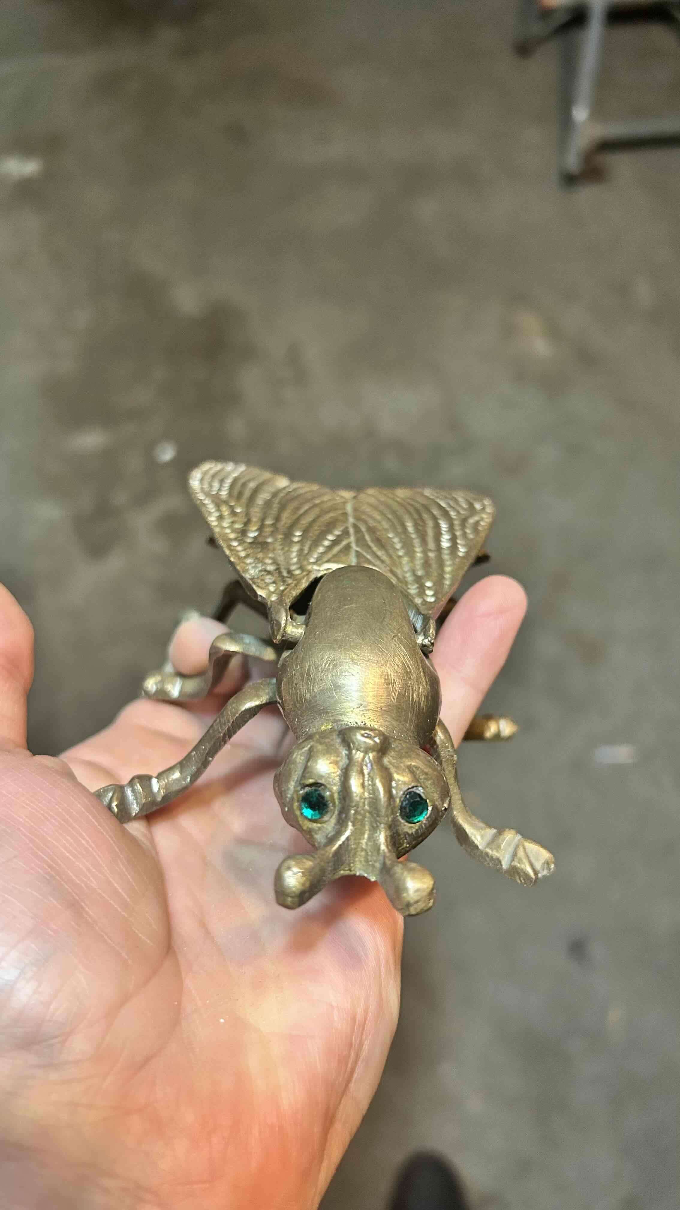 Cenicero mosca de bronce masiso - miniatura 1